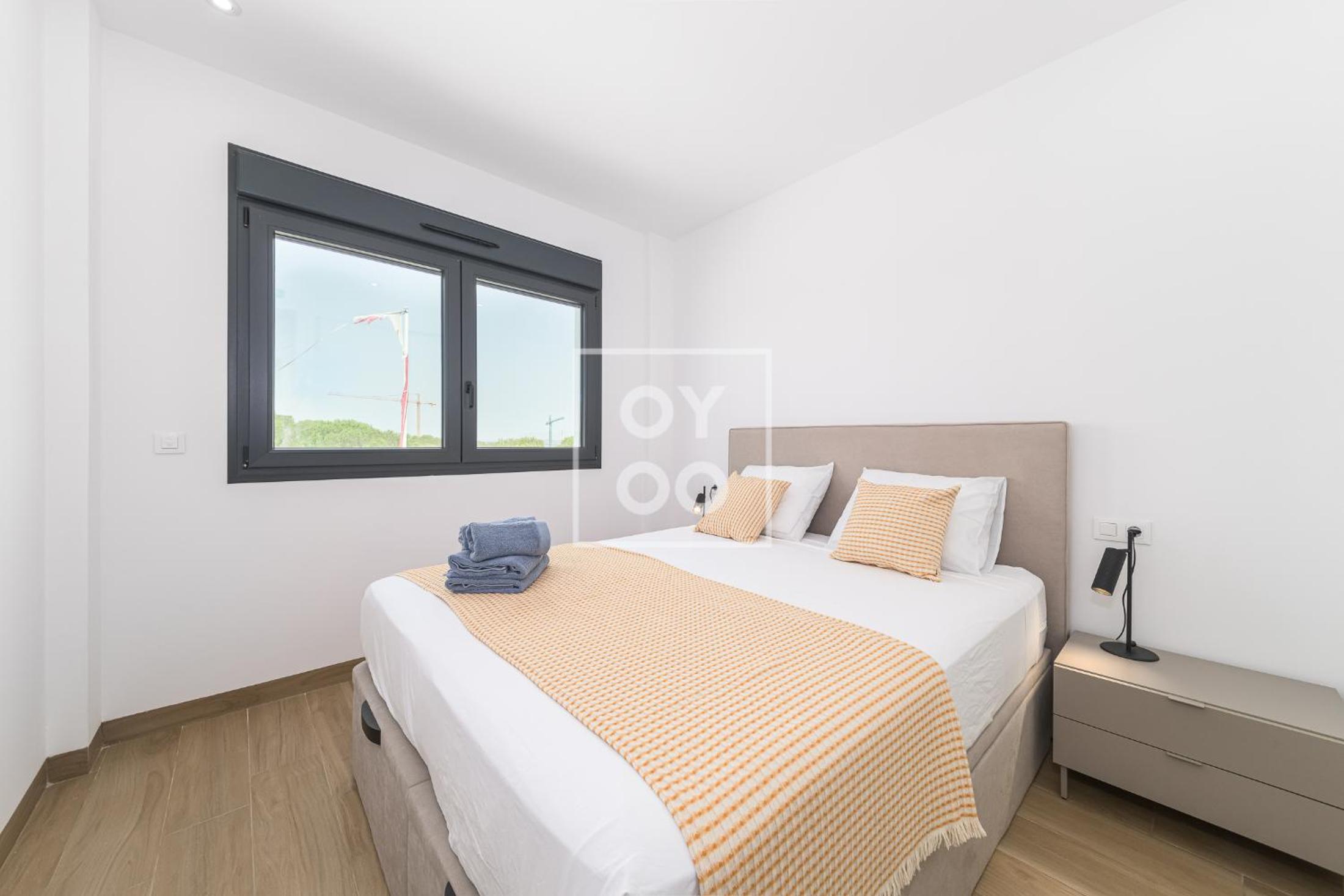 Nalia Horizon Penthouse, Outdoor living with solarium, BBQ, pool, hot tub - by OYOOSTAYS