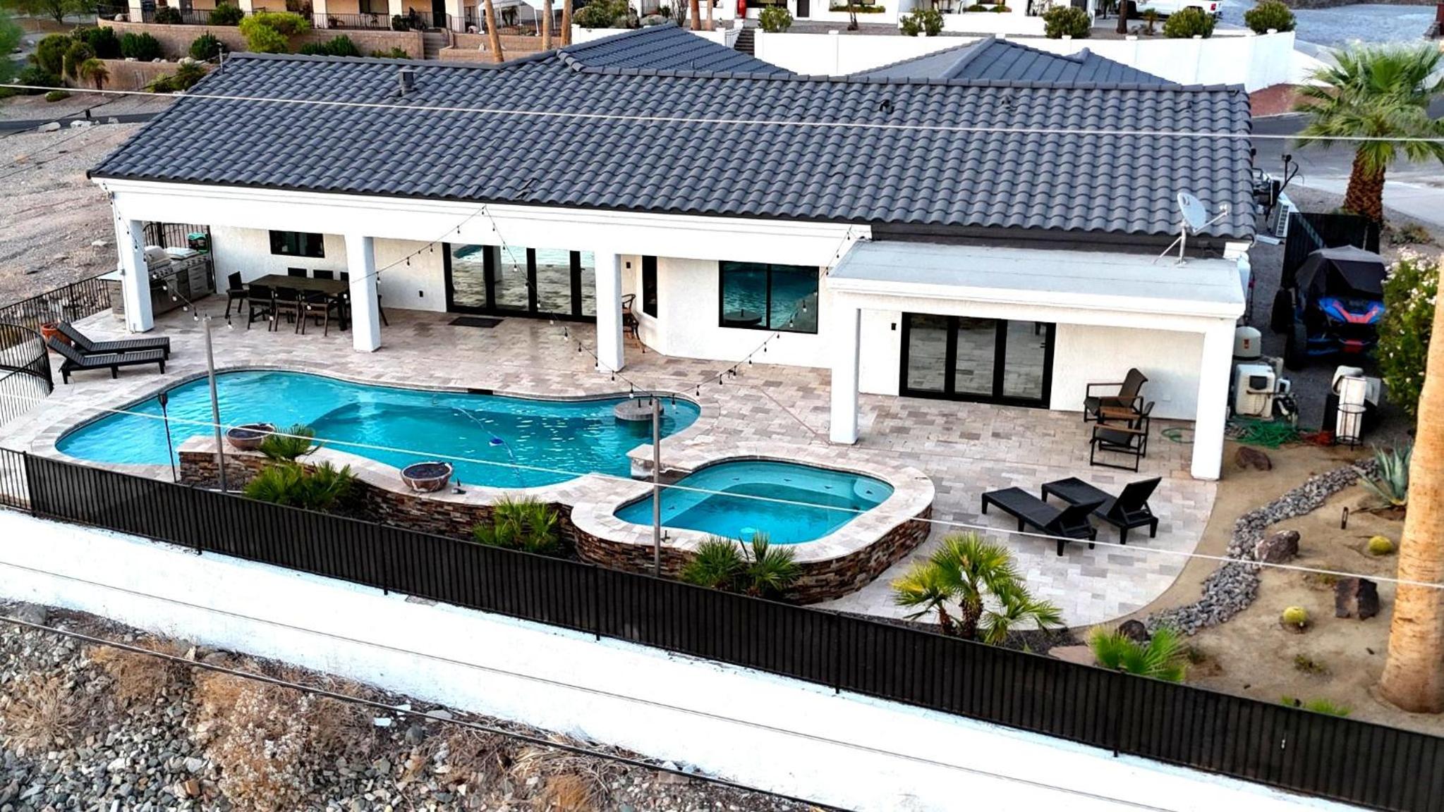 Lake Havasu Home with Heated Pool, Hot Tub & Game Room
