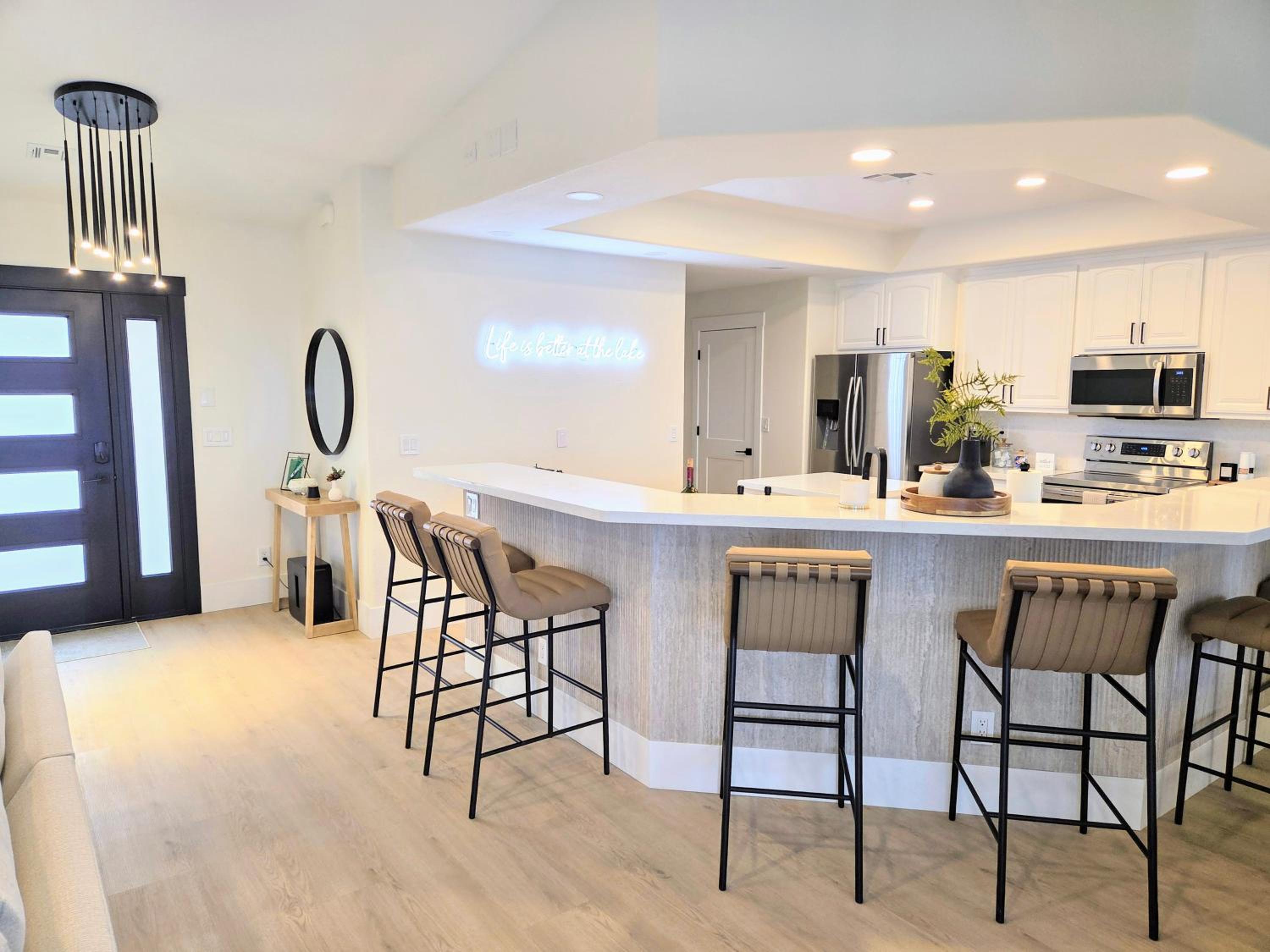 Lake Havasu Home with Heated Pool, Hot Tub & Game Room