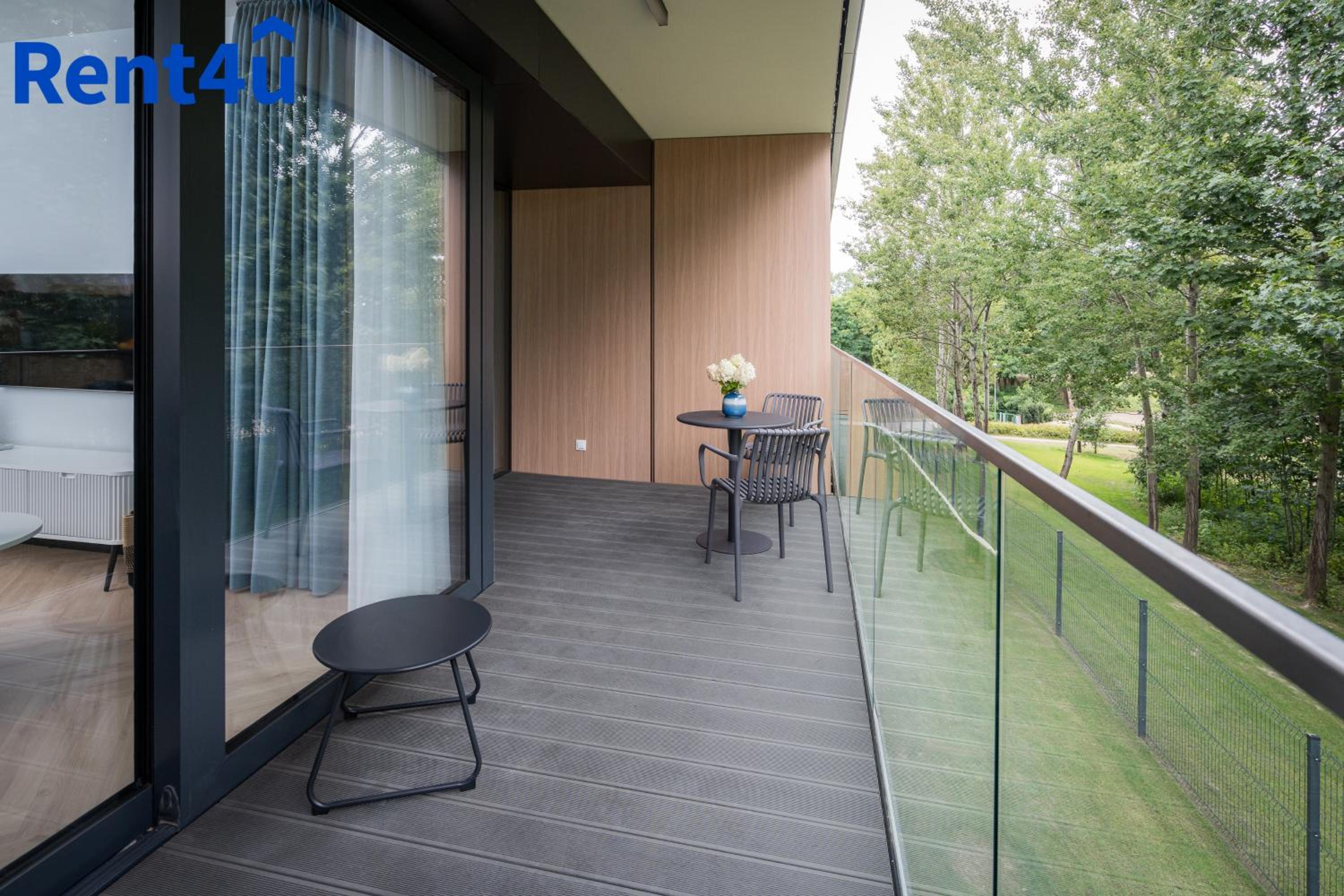 Blue Lake z basenem i SPA by Rent4You