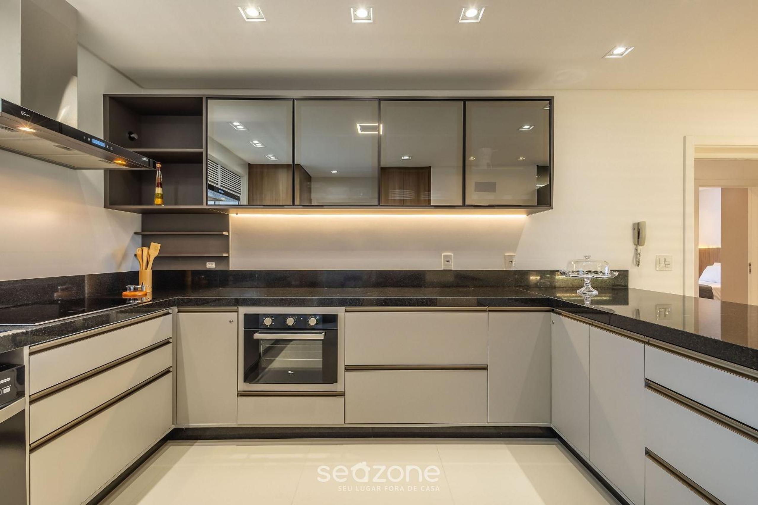 3-Suite Apartment 170m from the Beach GUA1902