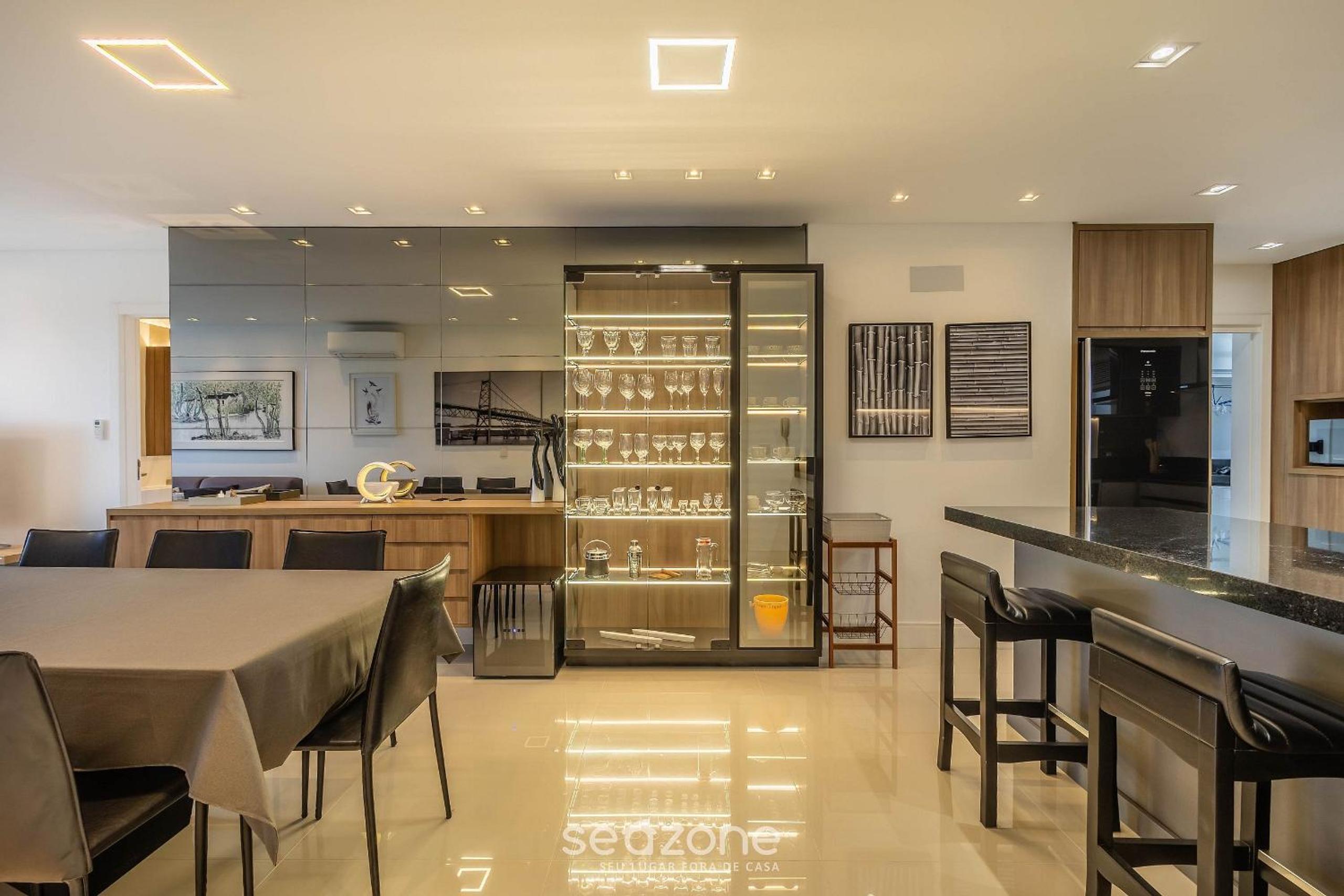 3-Suite Apartment 170m from the Beach GUA1902