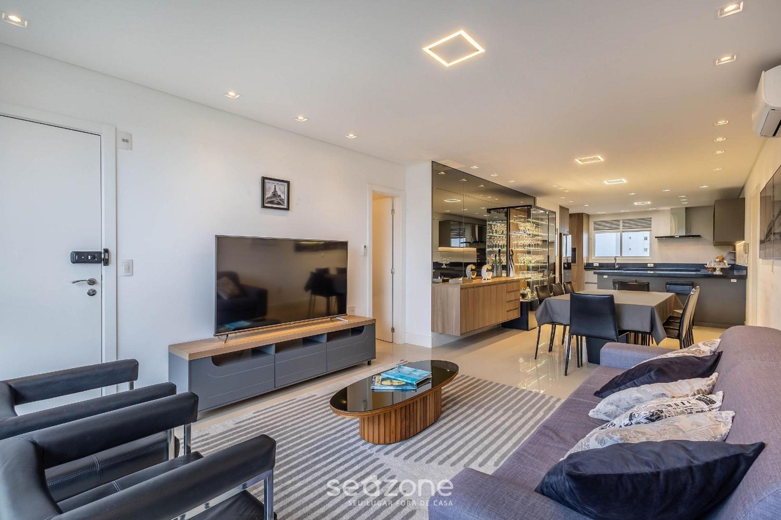 3-Suite Apartment 170m from the Beach GUA1902