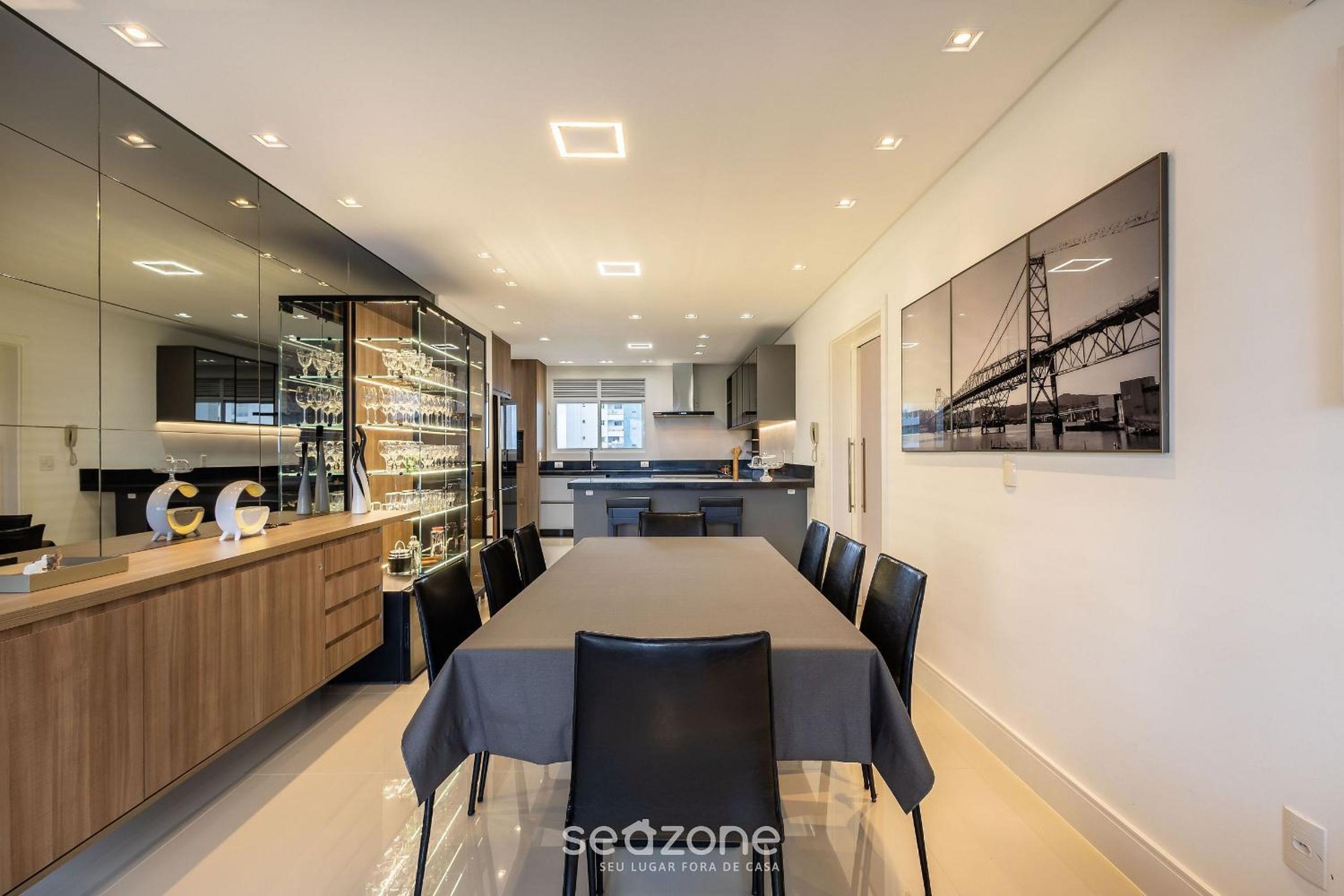 3-Suite Apartment 170m from the Beach GUA1902