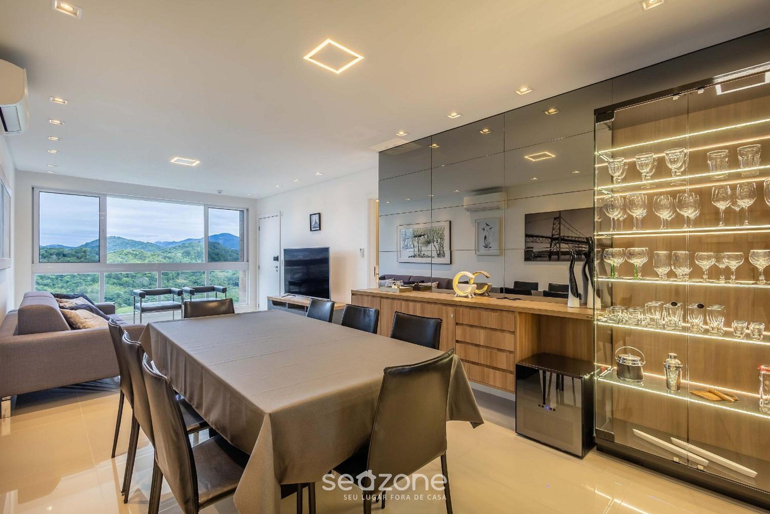 3-Suite Apartment 170m from the Beach GUA1902