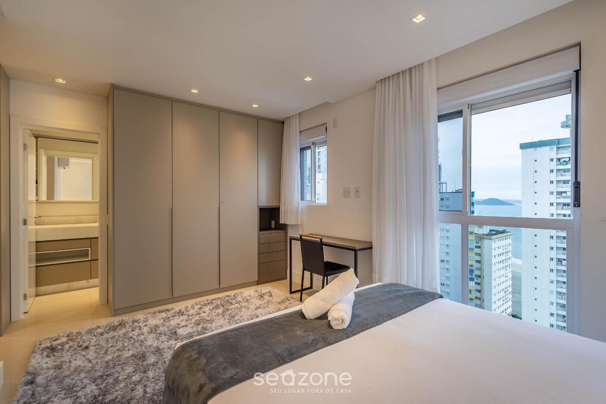 3-Suite Apartment 170m from the Beach GUA1902