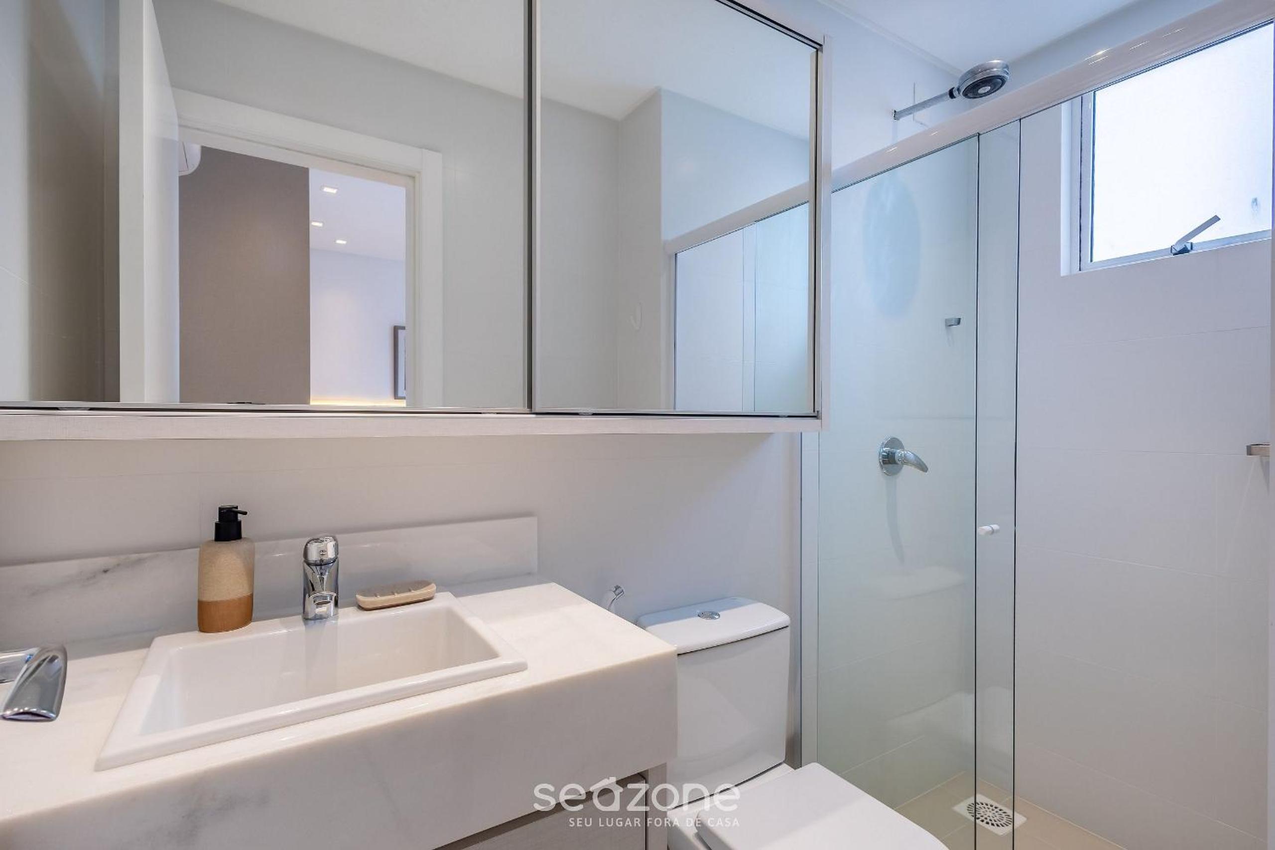 3-Suite Apartment 170m from the Beach GUA1902