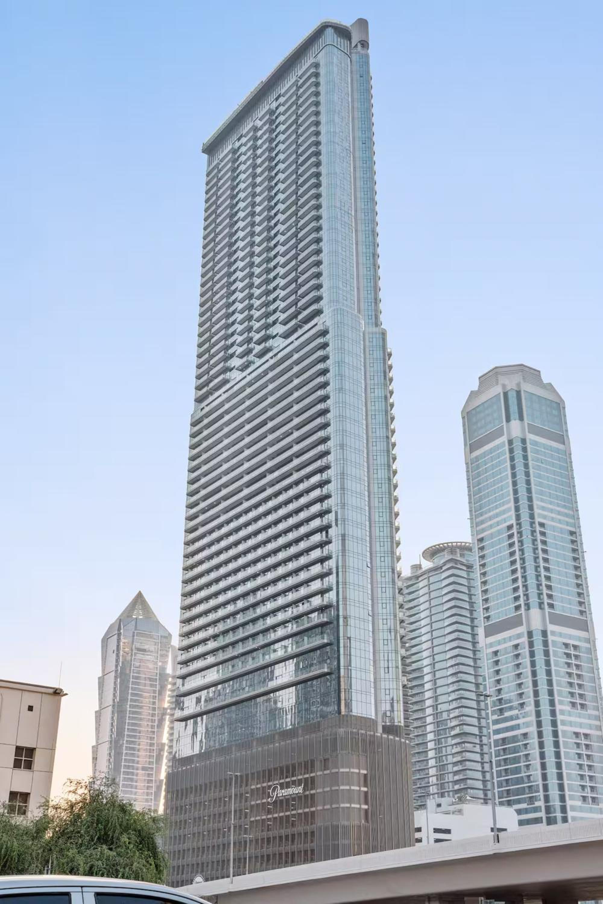 Gogoto4 - 2BR High Floor Burj View Infinity Pool PS5 NYE Fireworks View