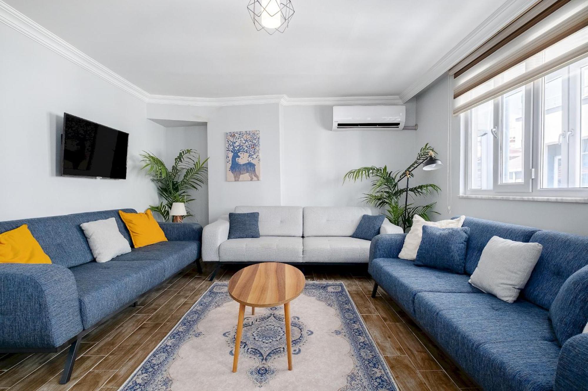 Modern Balcony Flat 10 Minutes to Üsküdar Seafro