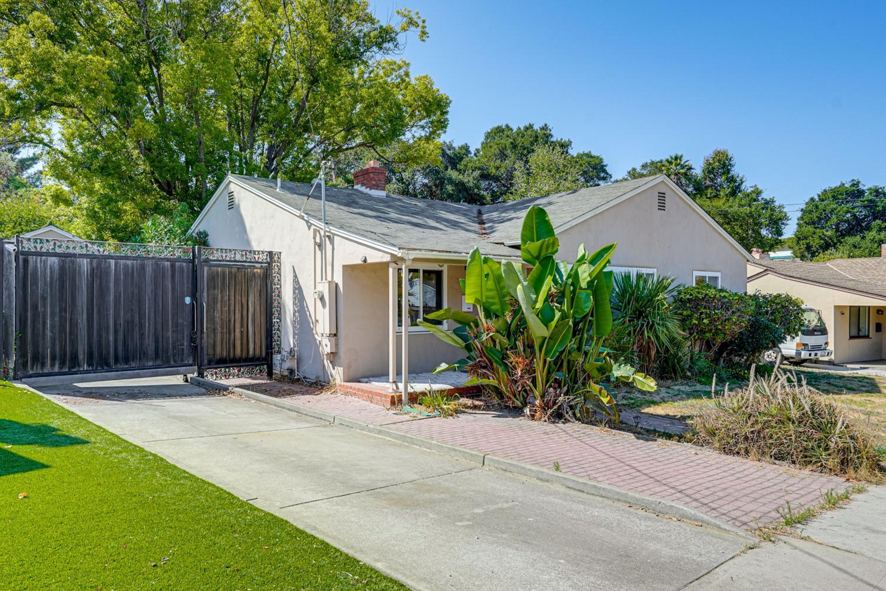 Serene Studio in SF Suburbs Quiet and Cat Friendly!