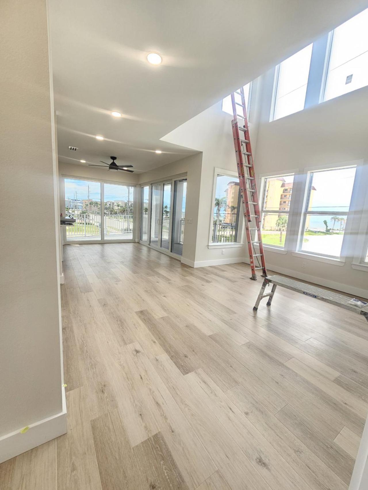 Luxury 5BR- 4BA Coastal Retreat - Stunning Ocean Views and Walk to Times Square