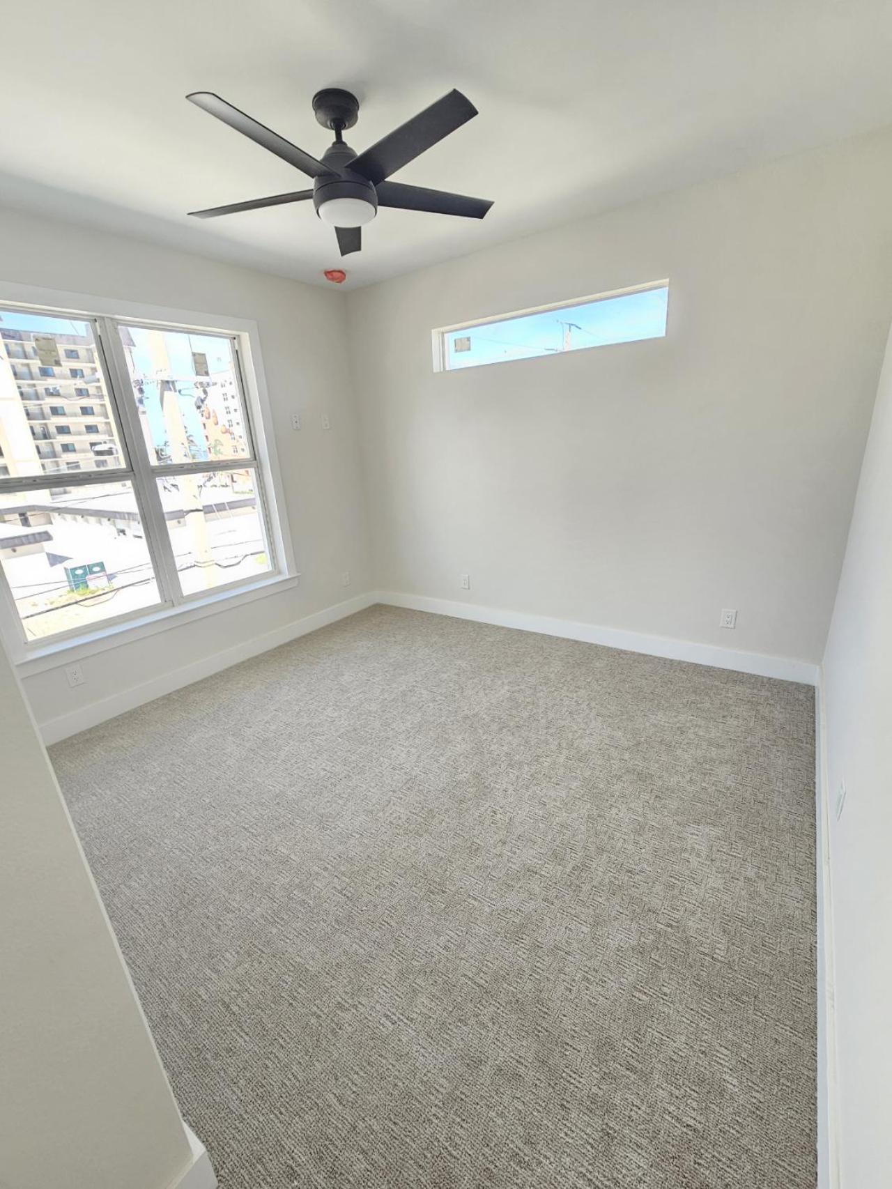 Luxury 5BR- 4BA Coastal Retreat - Stunning Ocean Views and Walk to Times Square