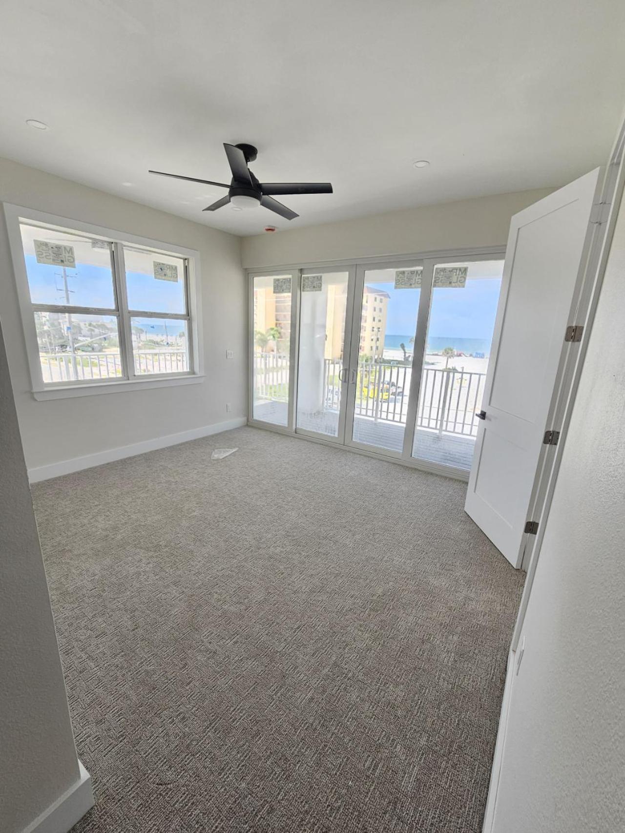Luxury 5BR- 4BA Coastal Retreat - Stunning Ocean Views and Walk to Times Square