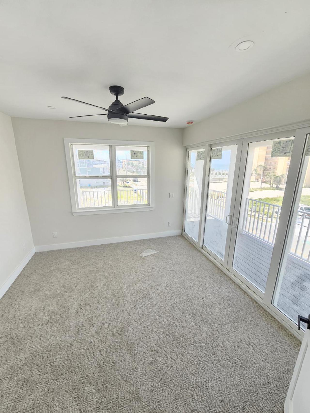Luxury 5BR- 4BA Coastal Retreat - Stunning Ocean Views and Walk to Times Square
