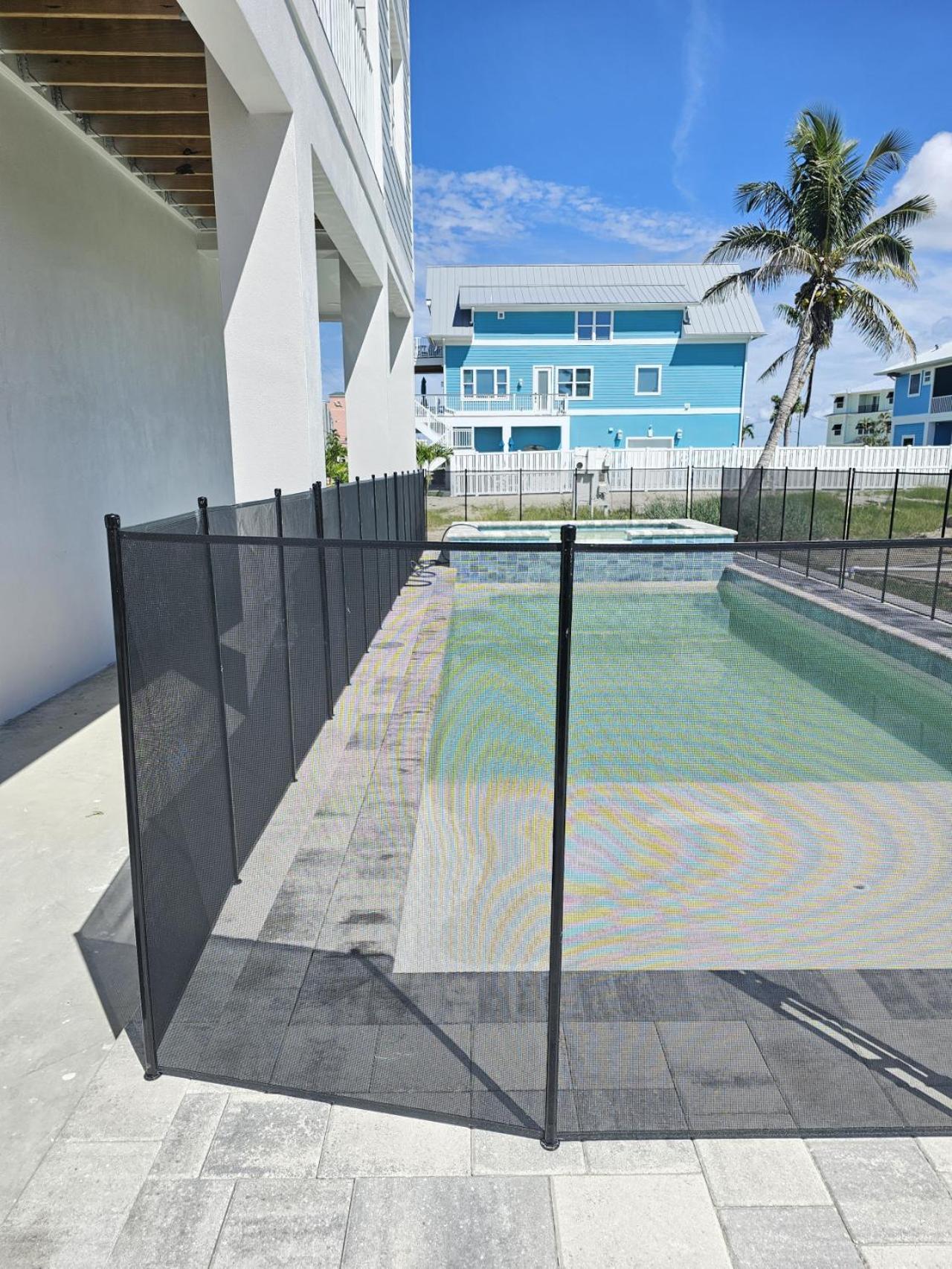 Luxury 5BR- 4BA Coastal Retreat - Stunning Ocean Views and Walk to Times Square