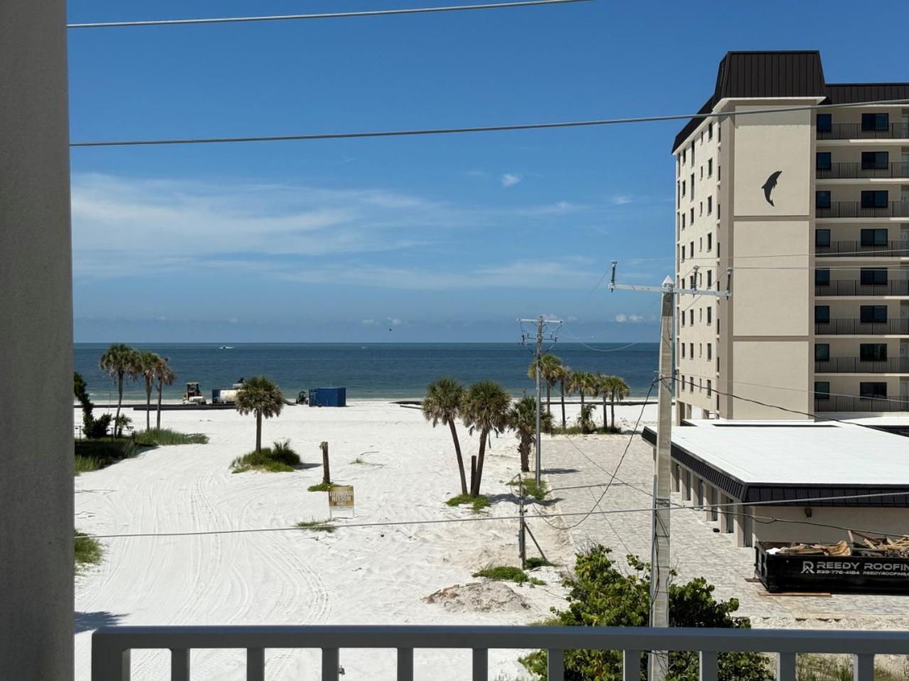 Luxury 5BR- 4BA Coastal Retreat - Stunning Ocean Views and Walk to Times Square