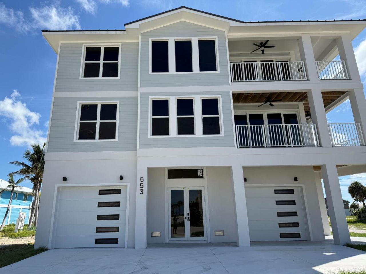 Luxury 5BR- 4BA Coastal Retreat - Stunning Ocean Views and Walk to Times Square