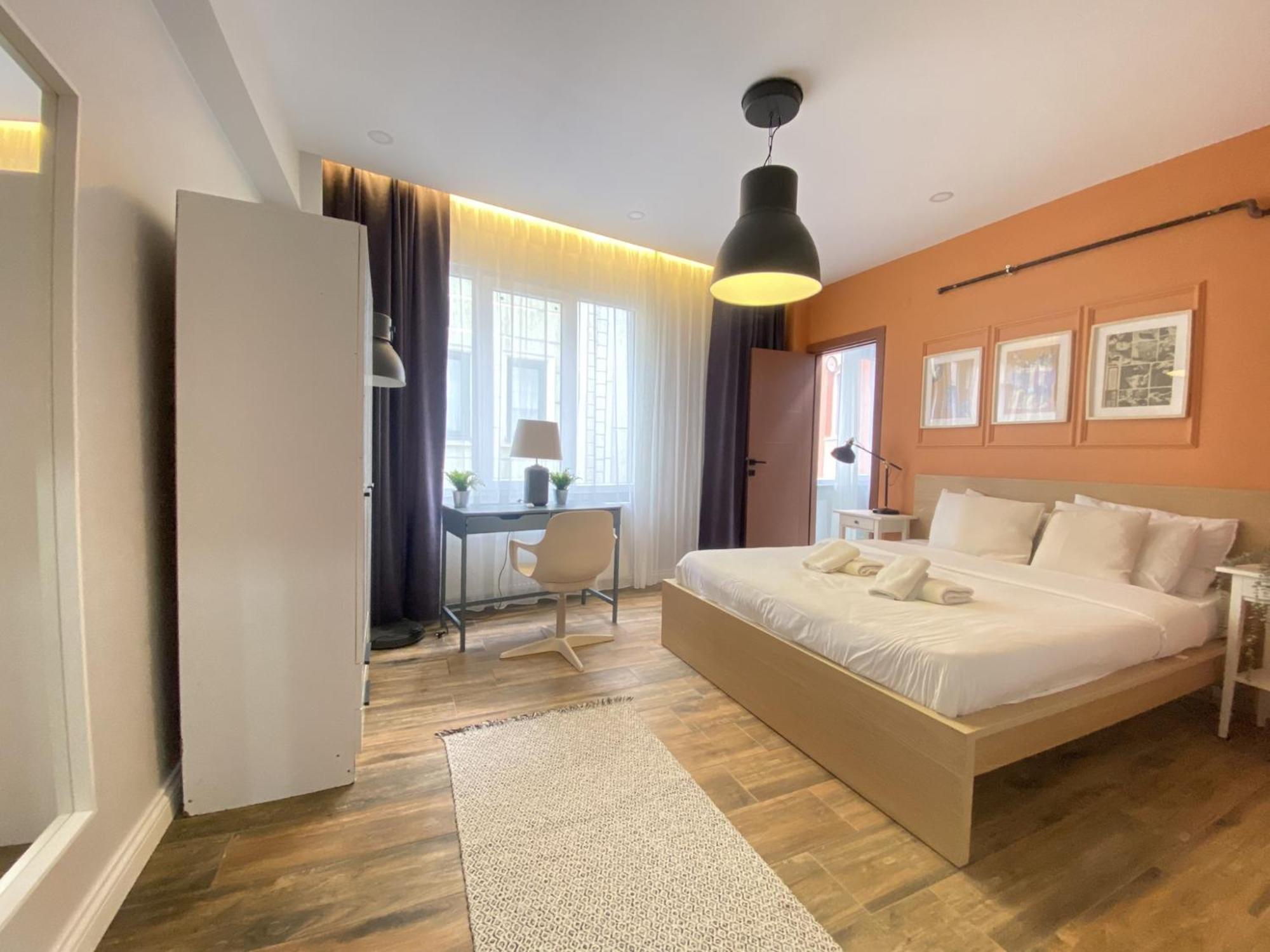 Central Comfortable Flat in Historic Balat