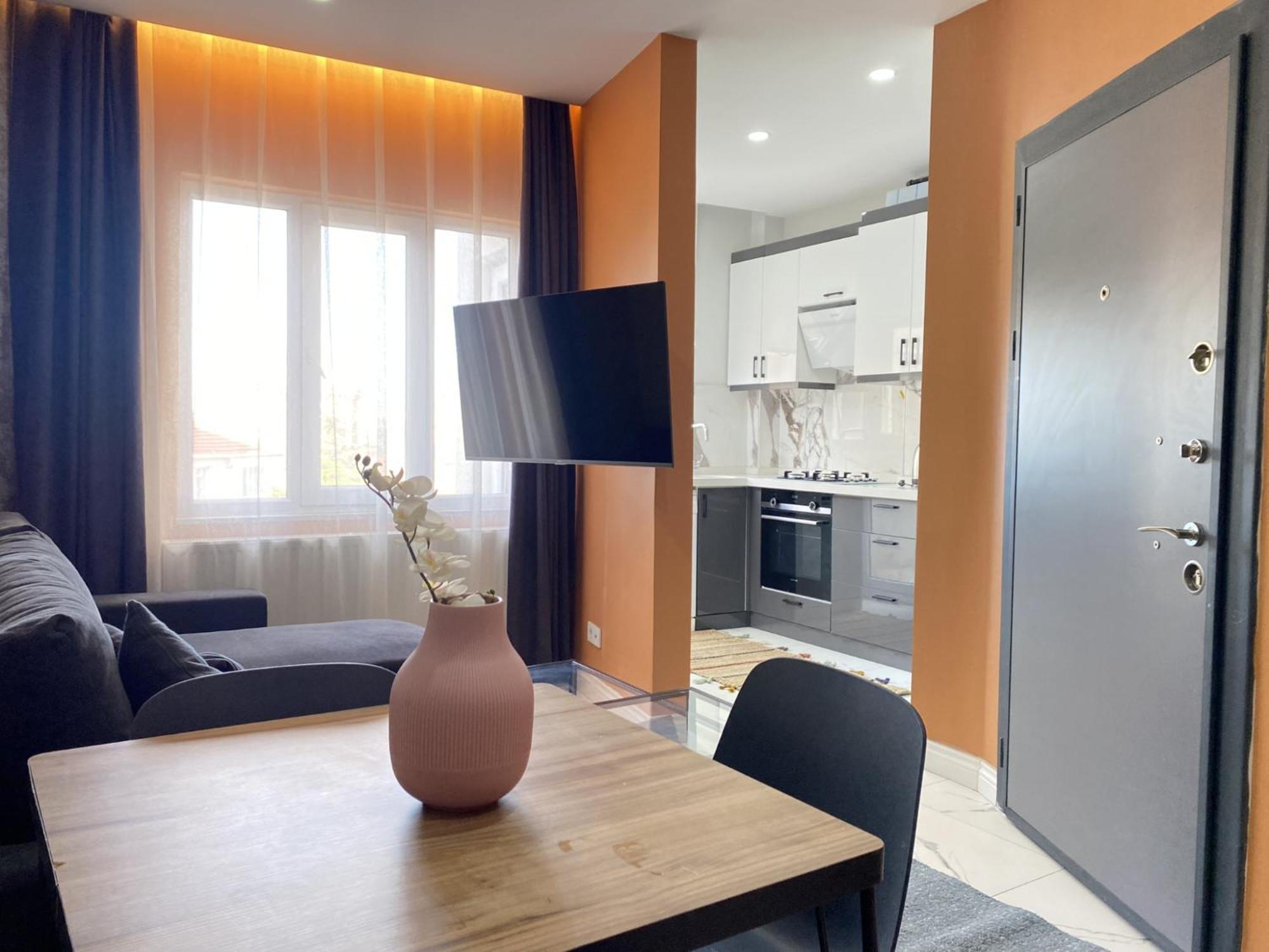Central Comfortable Flat in Historic Balat