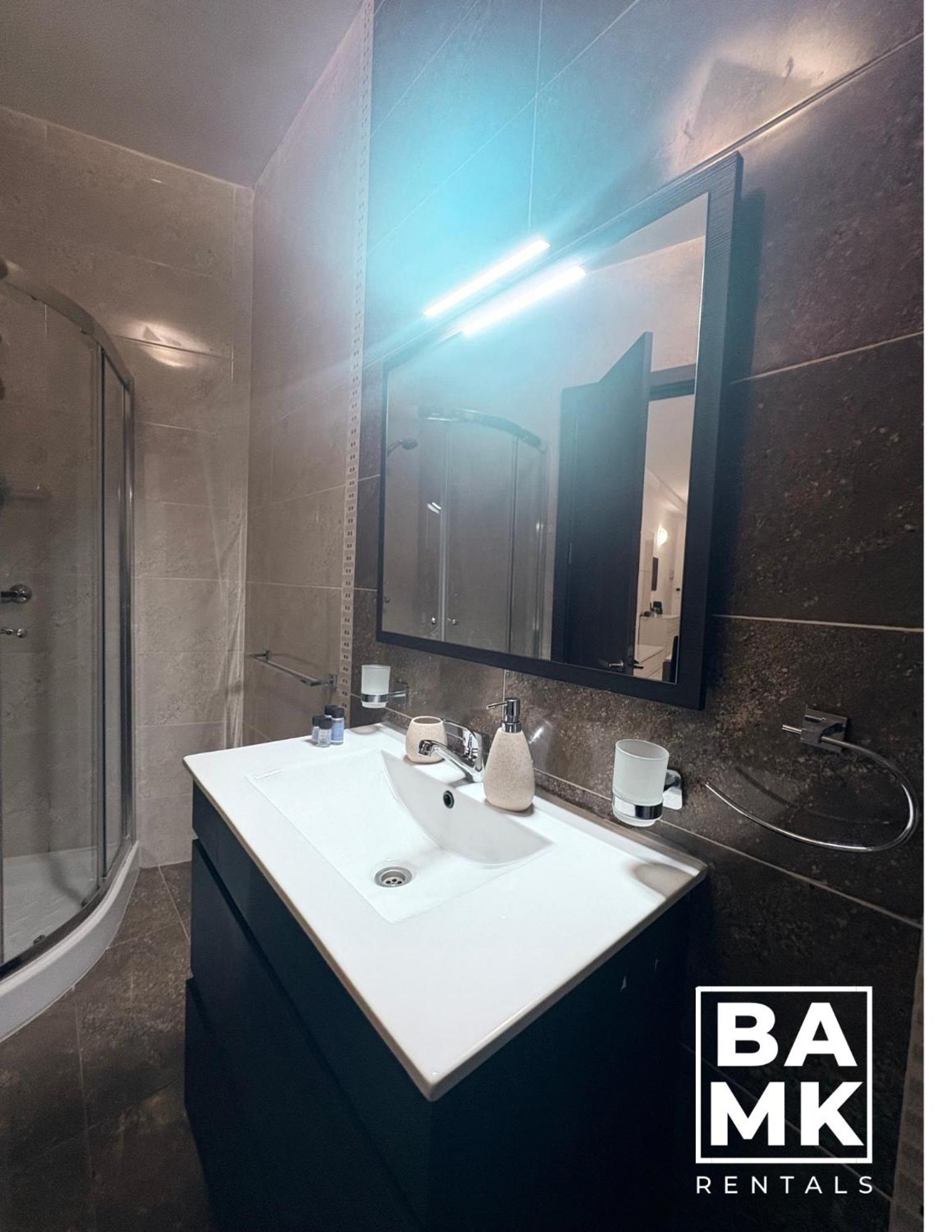 Sliema Modern 2 Bedroom Apartment 1 Minute from the Promenade