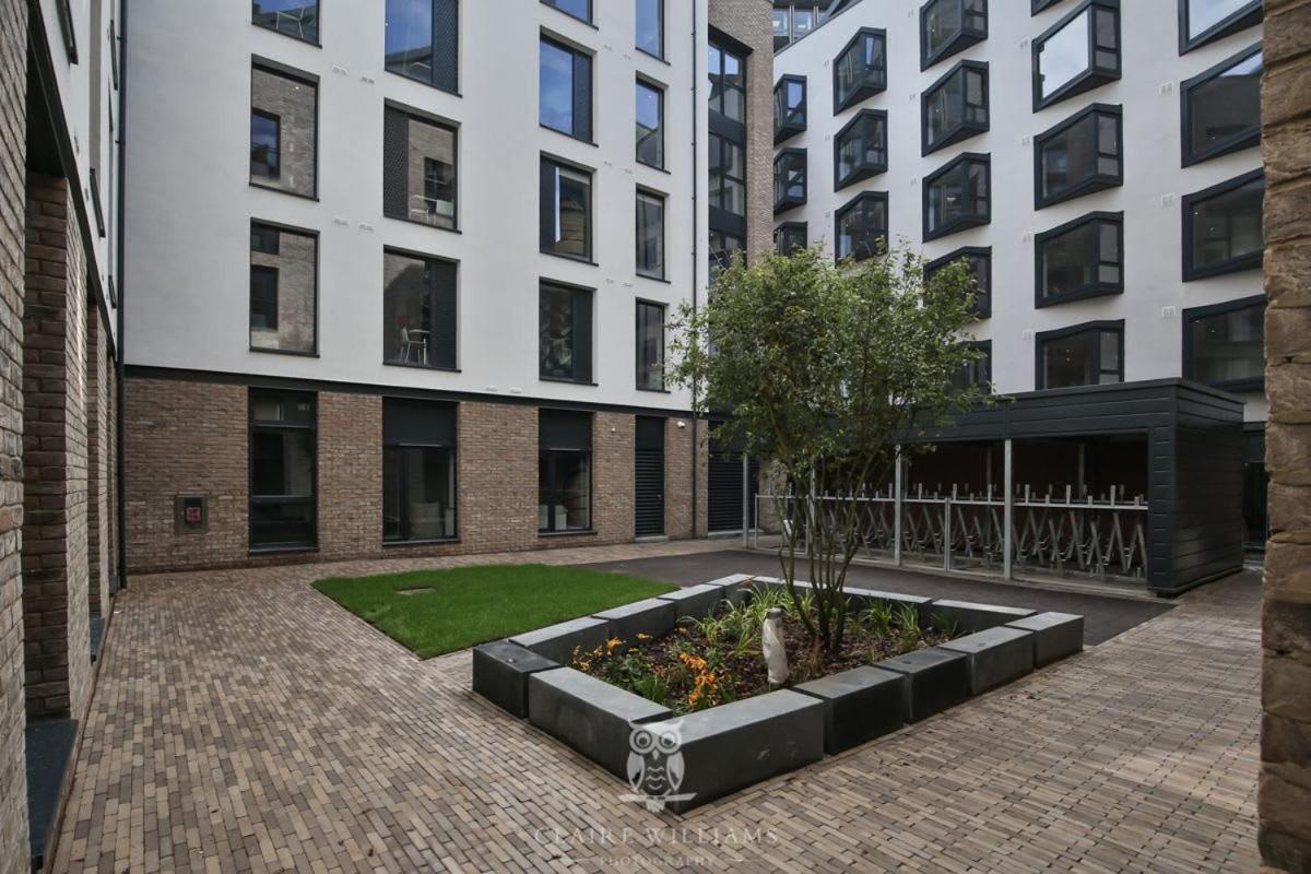 For Students Only - Kings Stables Road in Edinburgh