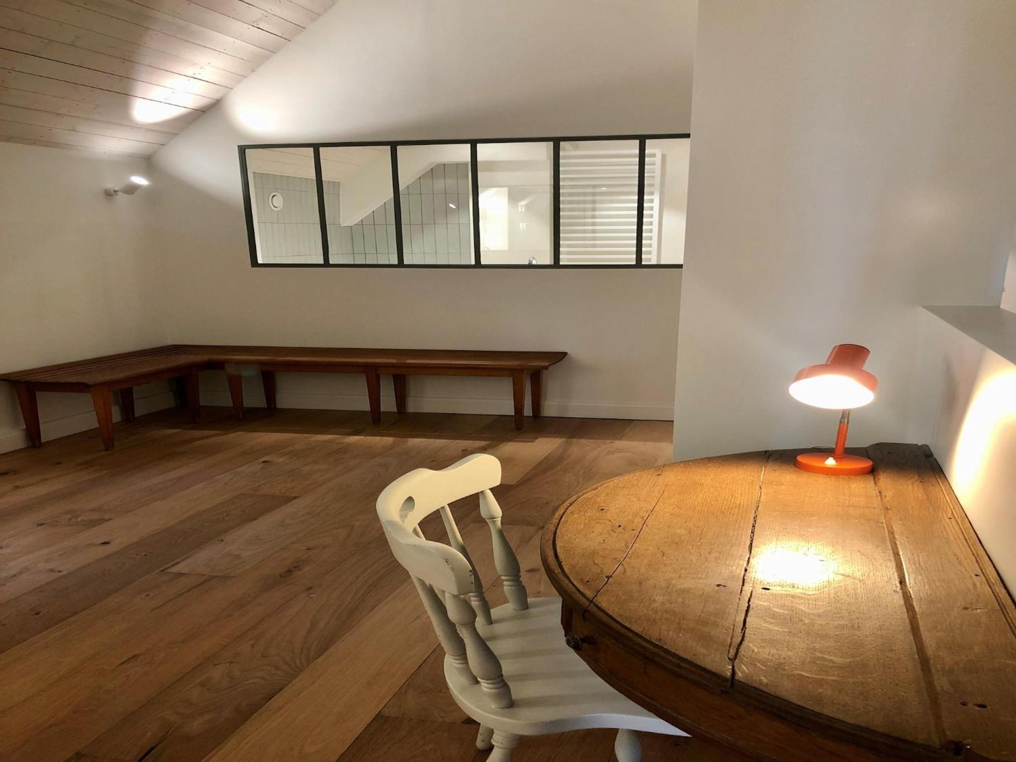 2-bedroom cottage with park and deer park