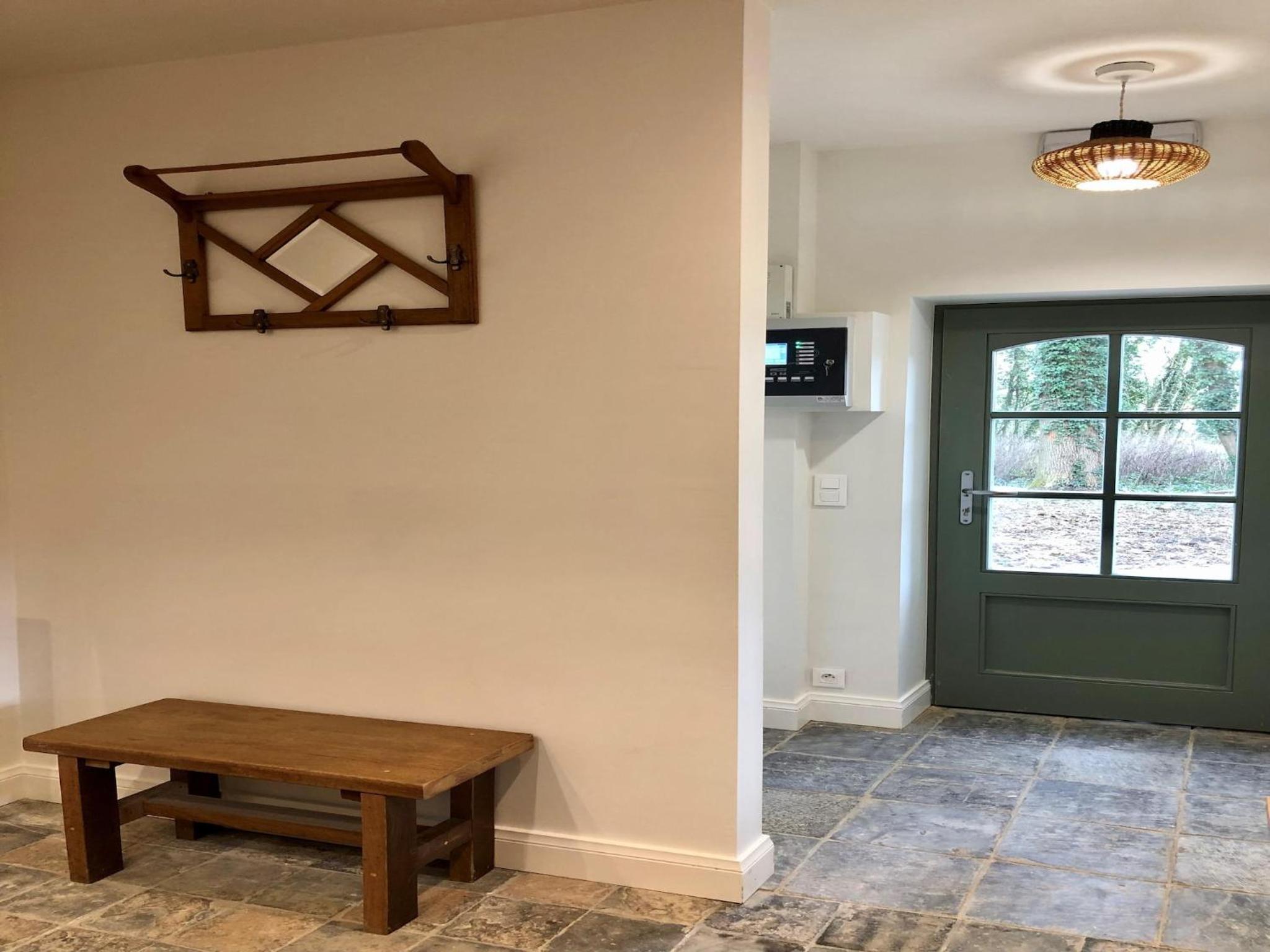 2-bedroom cottage with park and deer park