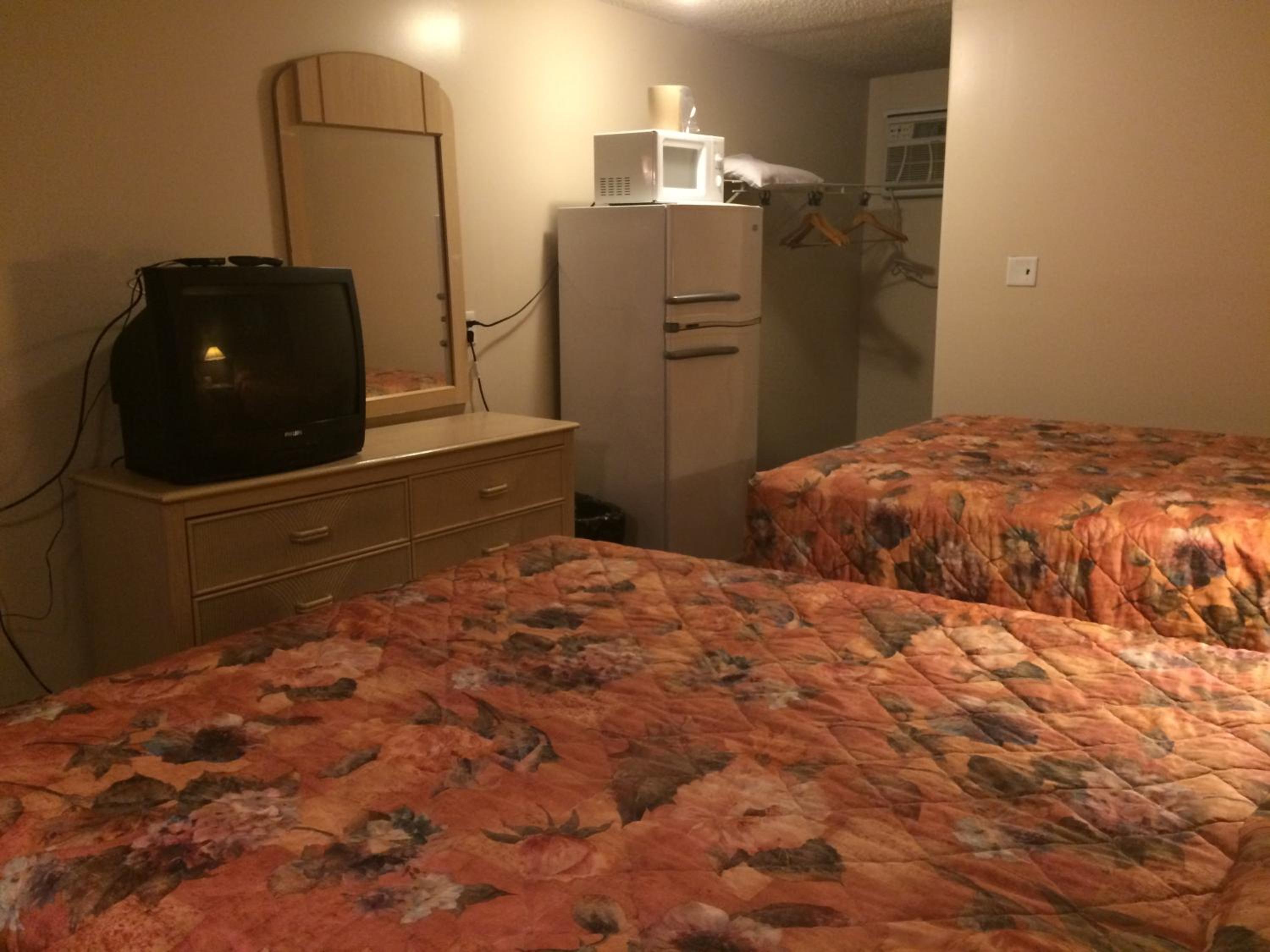 Royal Court Motel