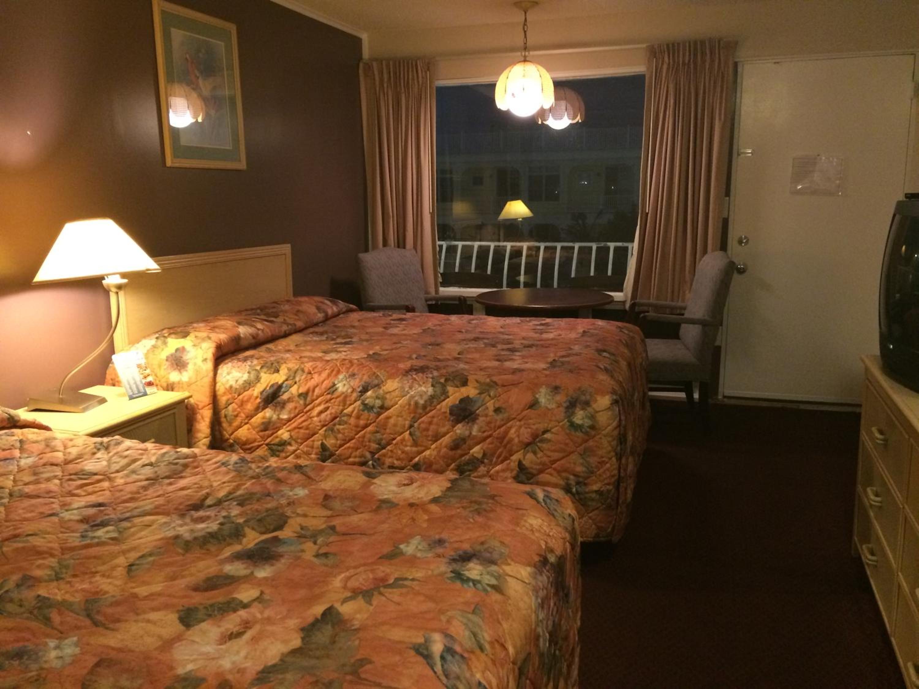 Royal Court Motel