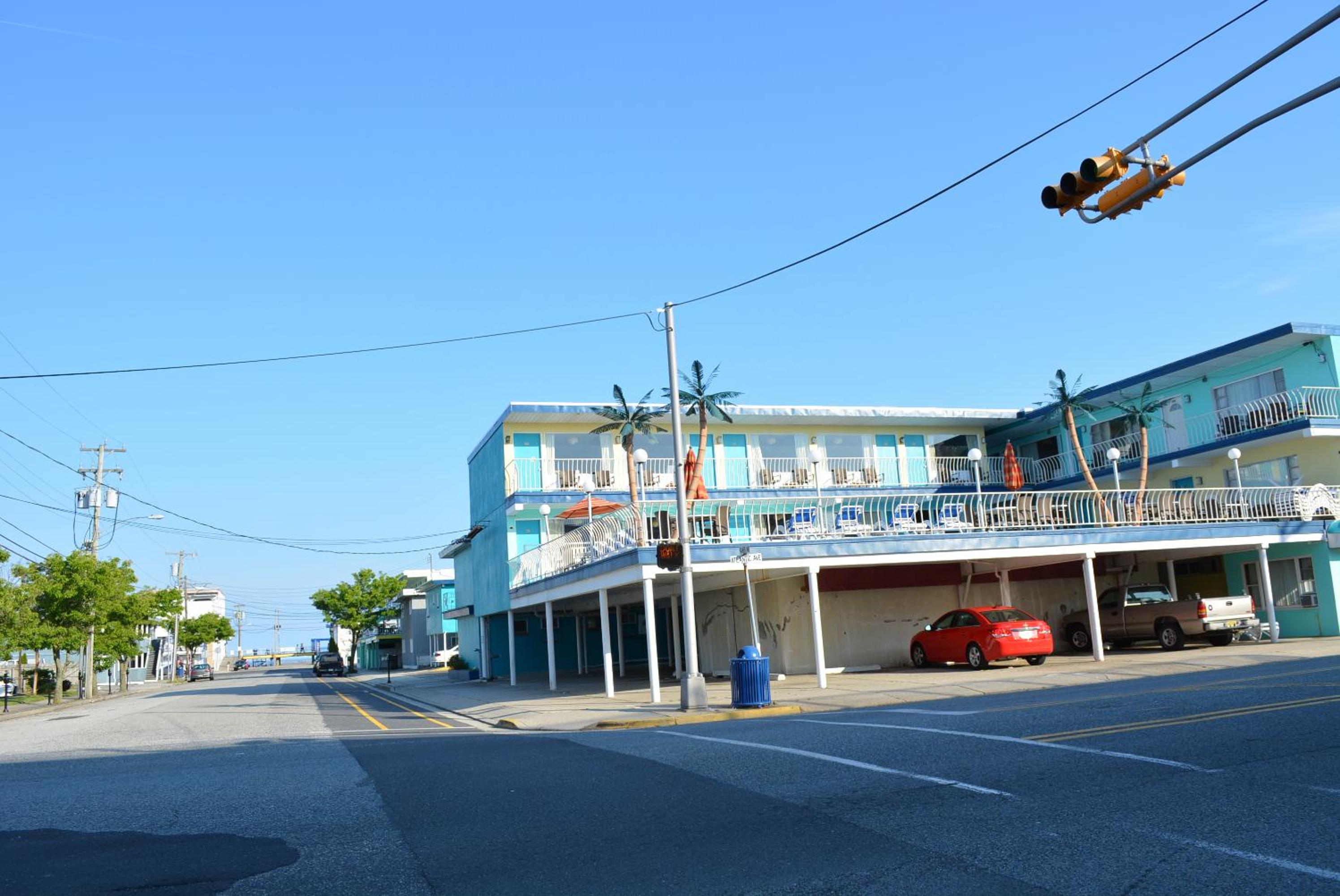 Royal Court Motel