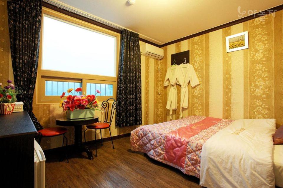 Saipan Motel with Sea View