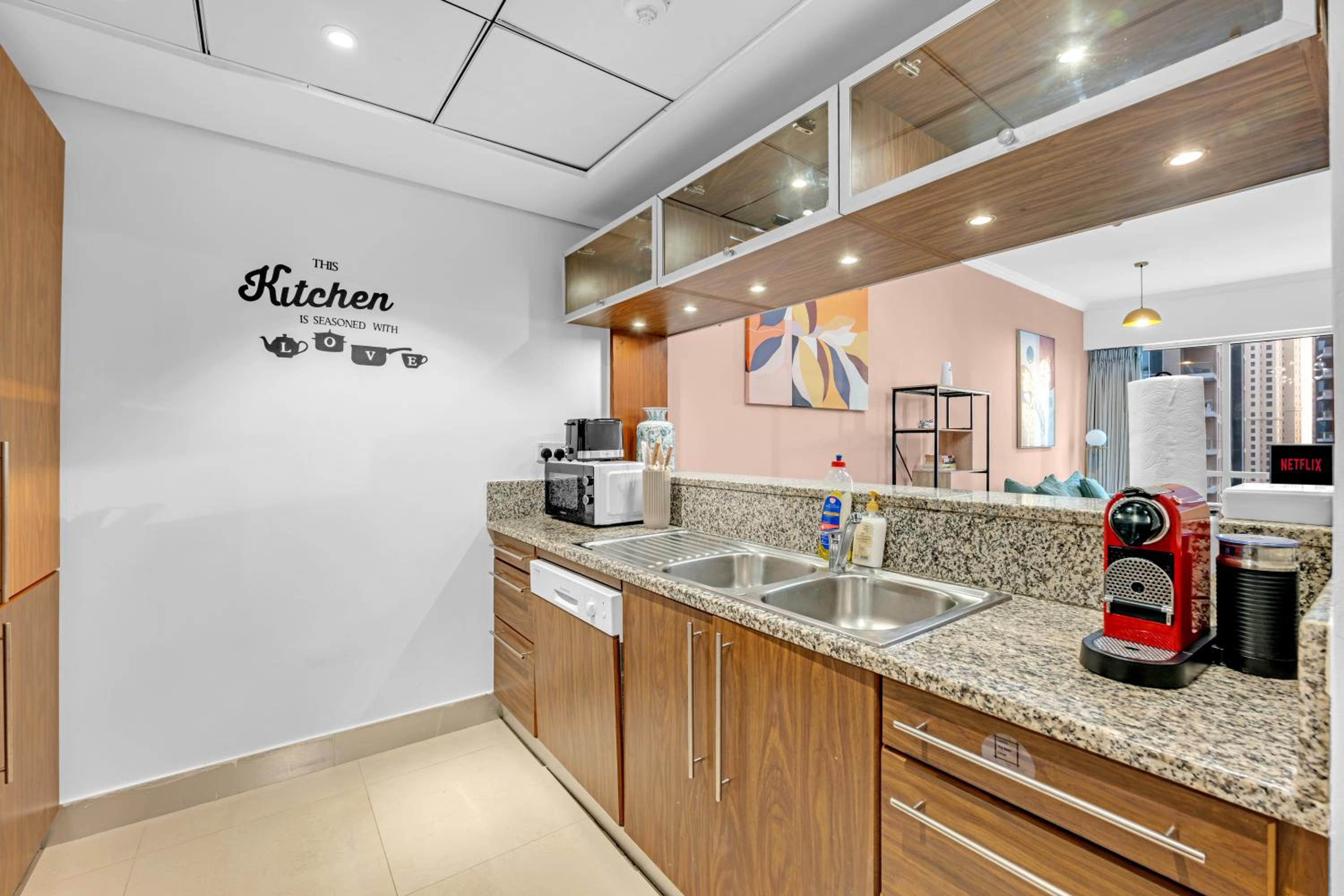 Exceptional Marina View & Location- Large & Bright 1BDR Apartment- 3mn to JBR, Tram & Beach- up to 5