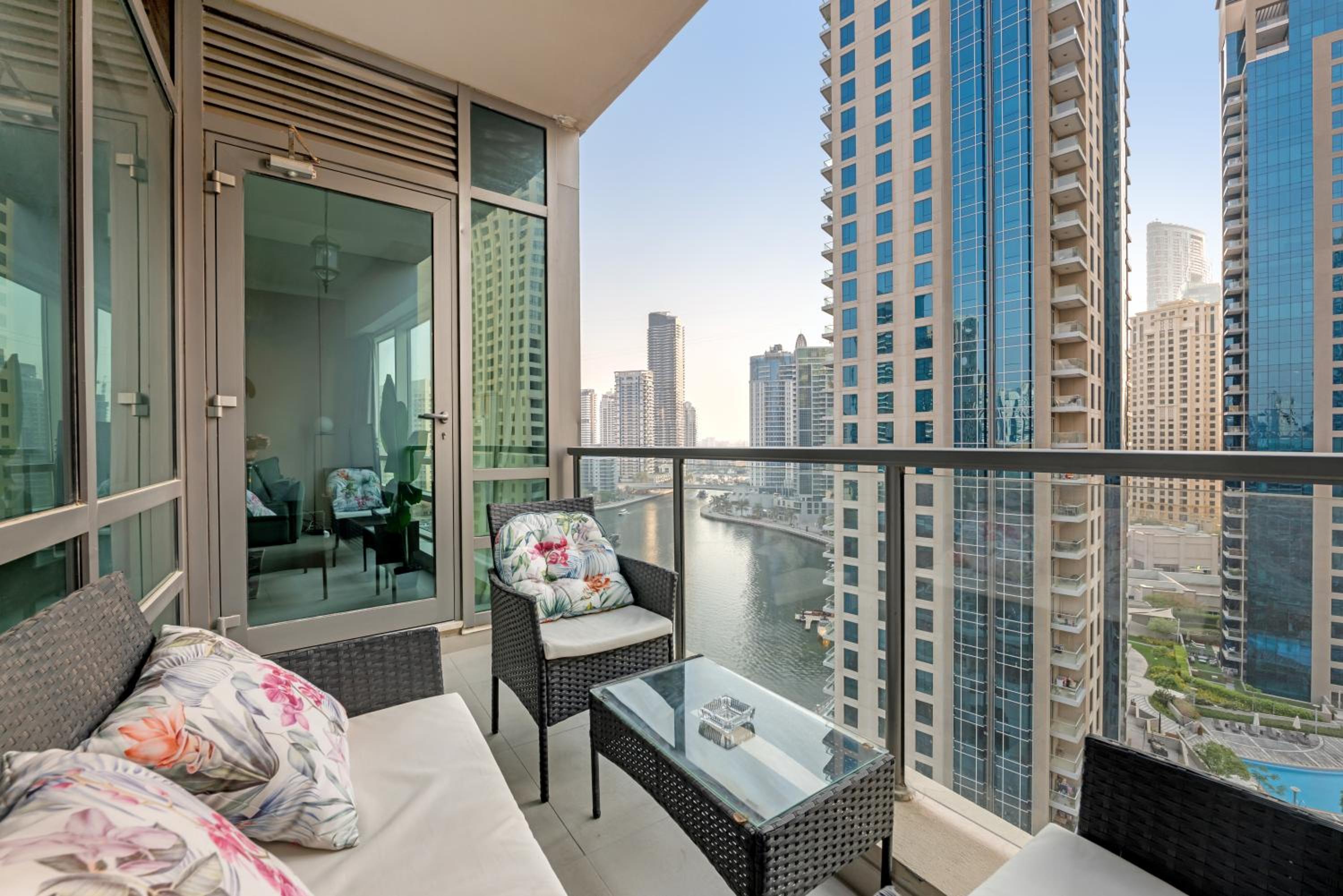Exceptional Marina View & Location- Large & Bright 1BDR Apartment- 3mn to JBR, Tram & Beach- up to 5