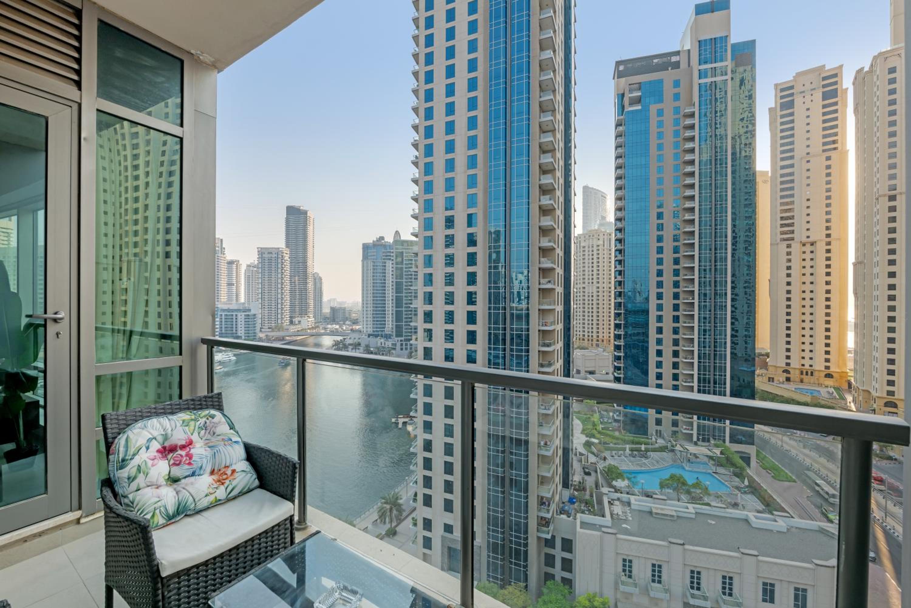 Exceptional Marina View & Location- Large & Bright 1BDR Apartment- 3mn to JBR, Tram & Beach- up to 5