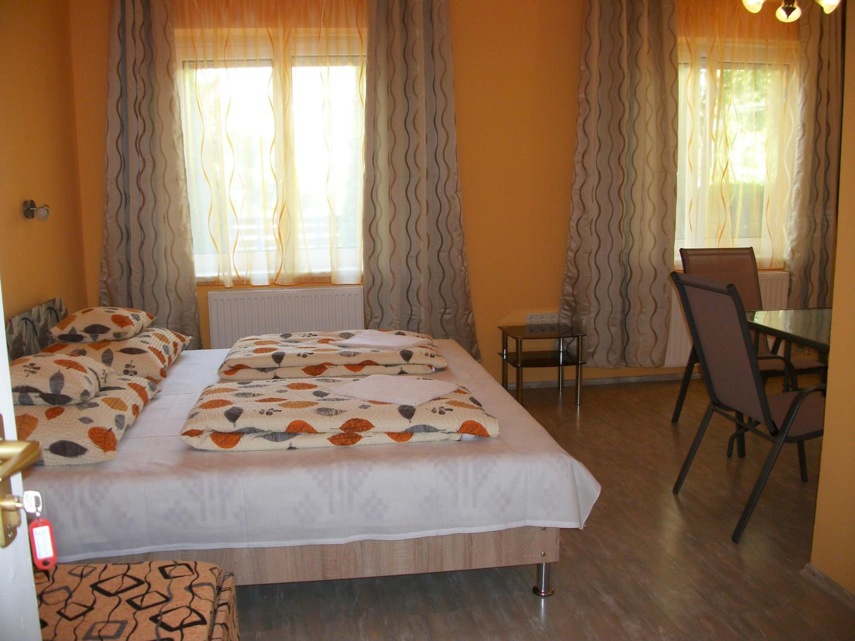Photo 44