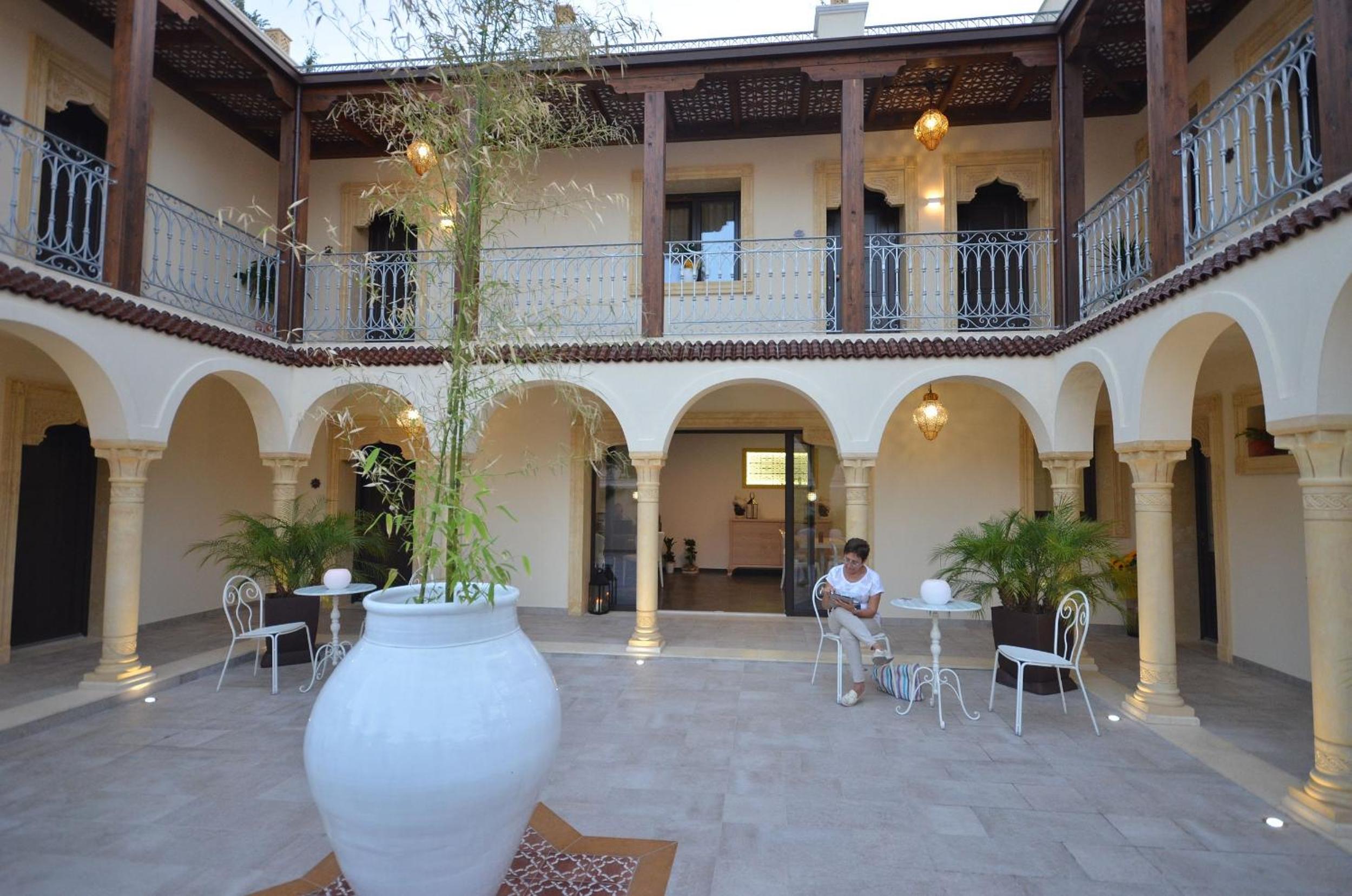 RIAD Comfort Rooms