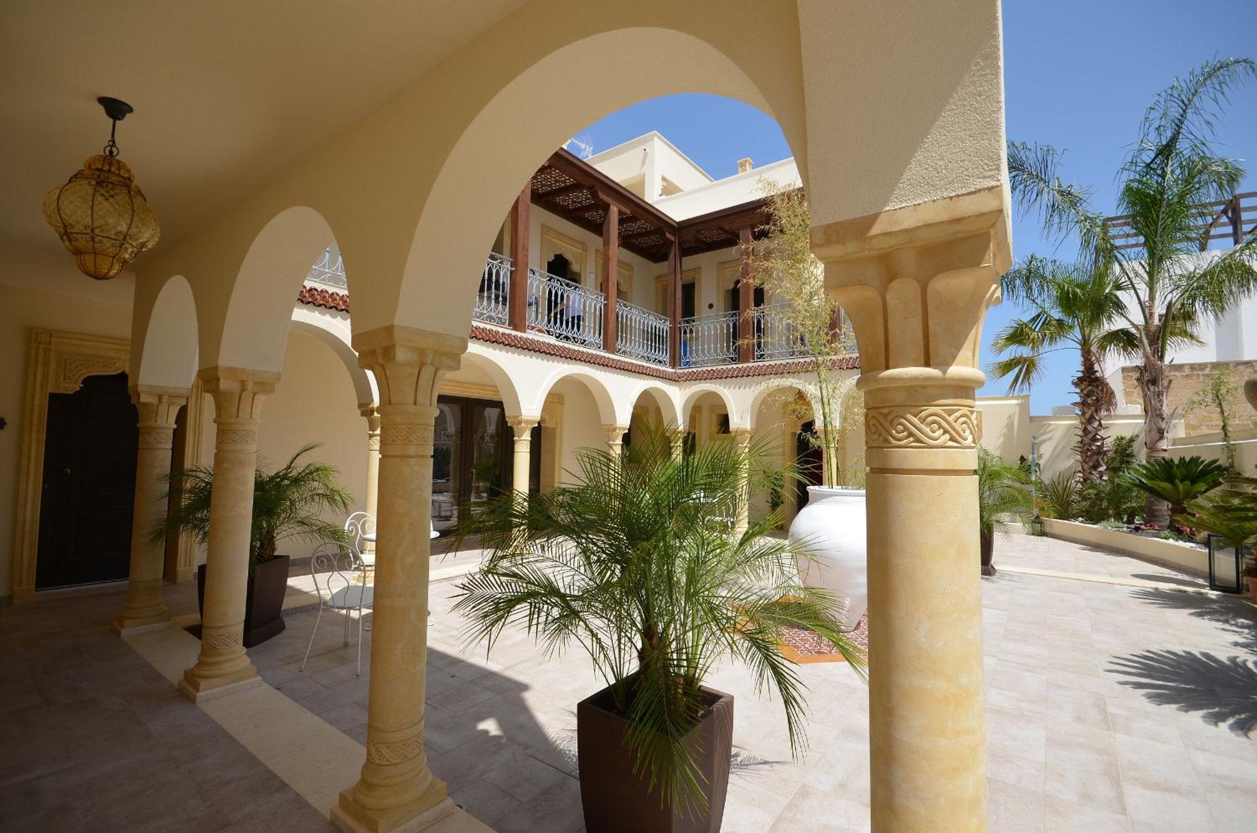 RIAD Comfort Rooms