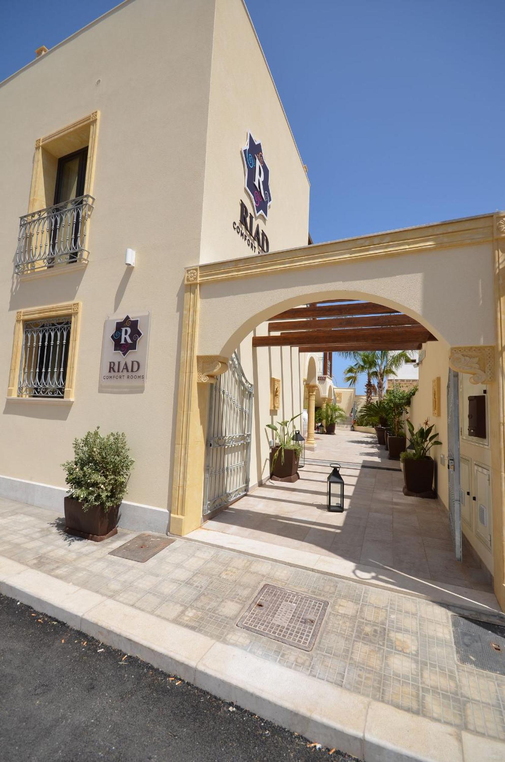 RIAD Comfort Rooms