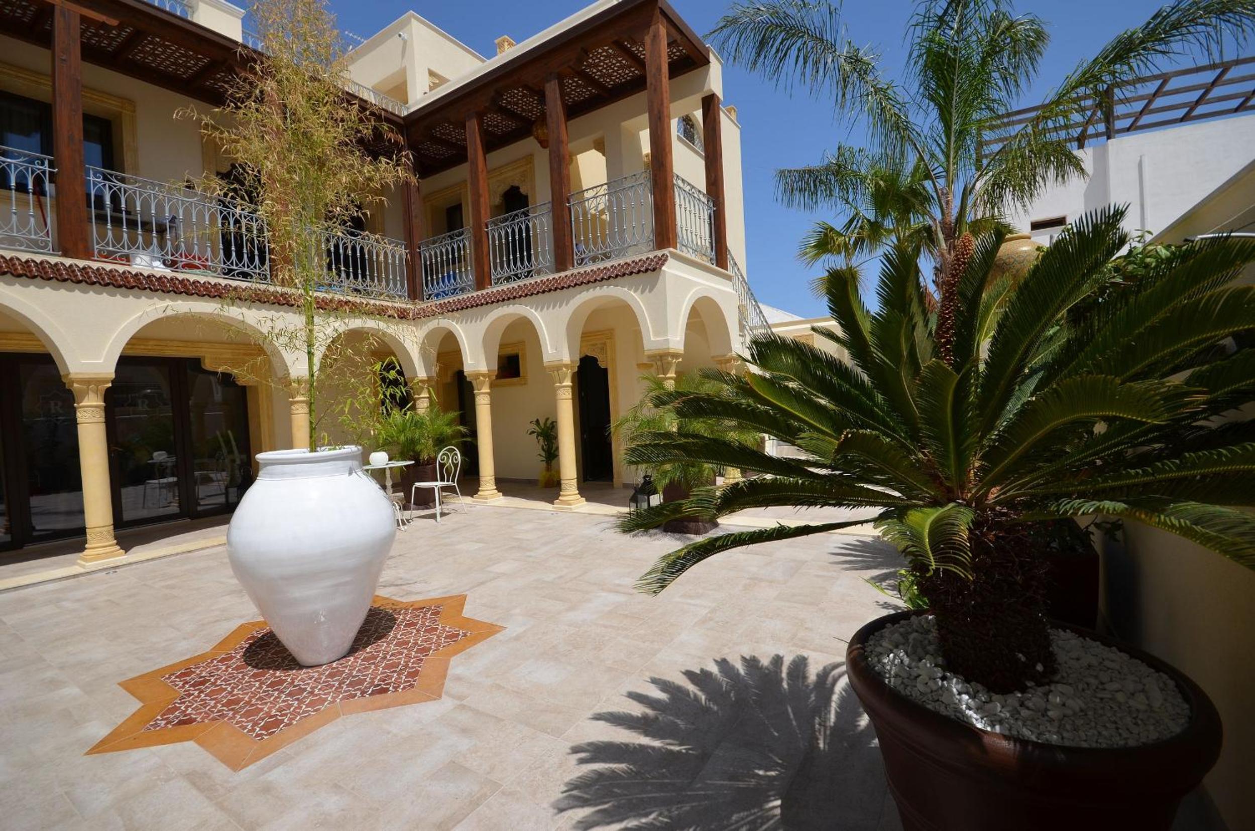 RIAD Comfort Rooms