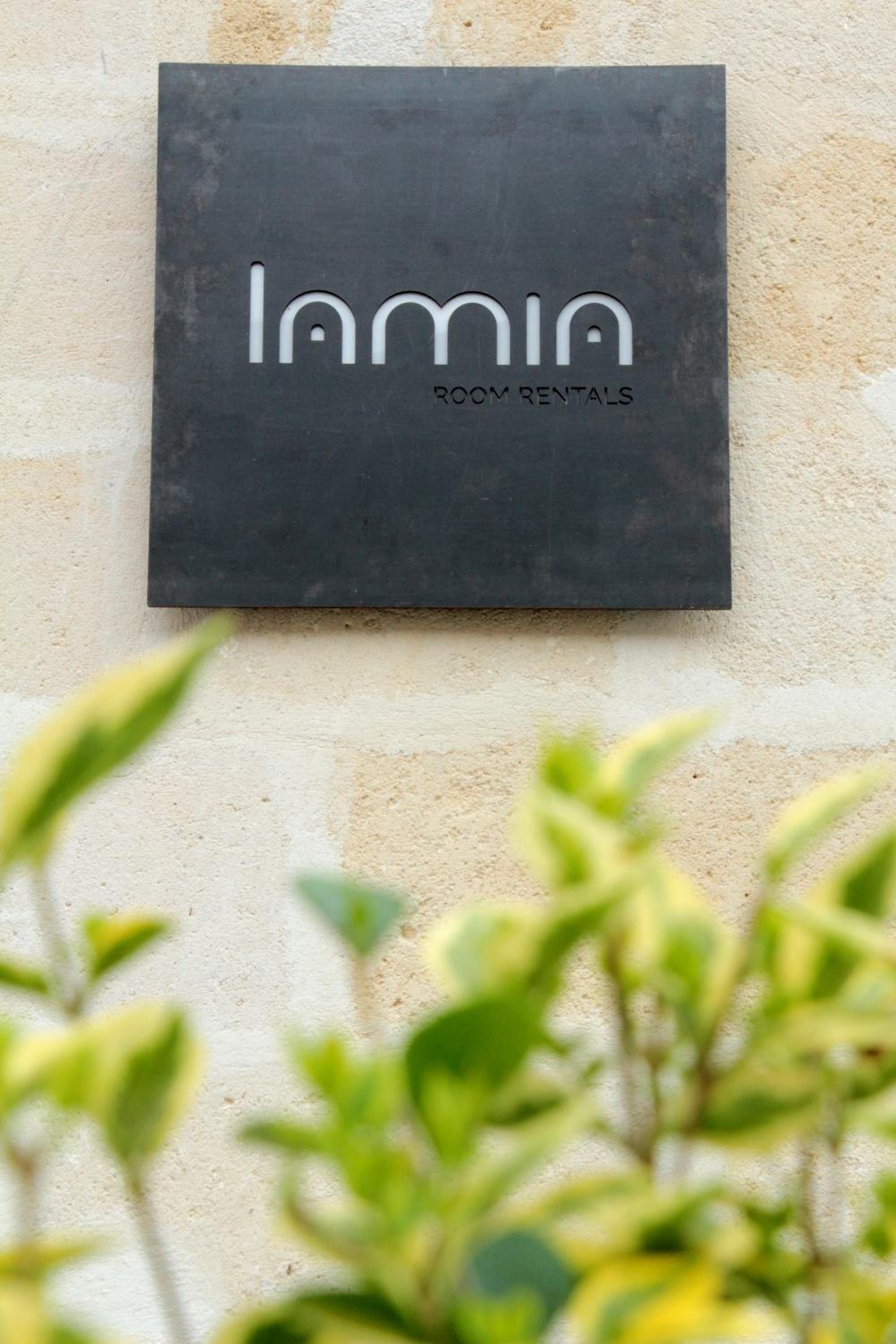 Lamia Room Rentals