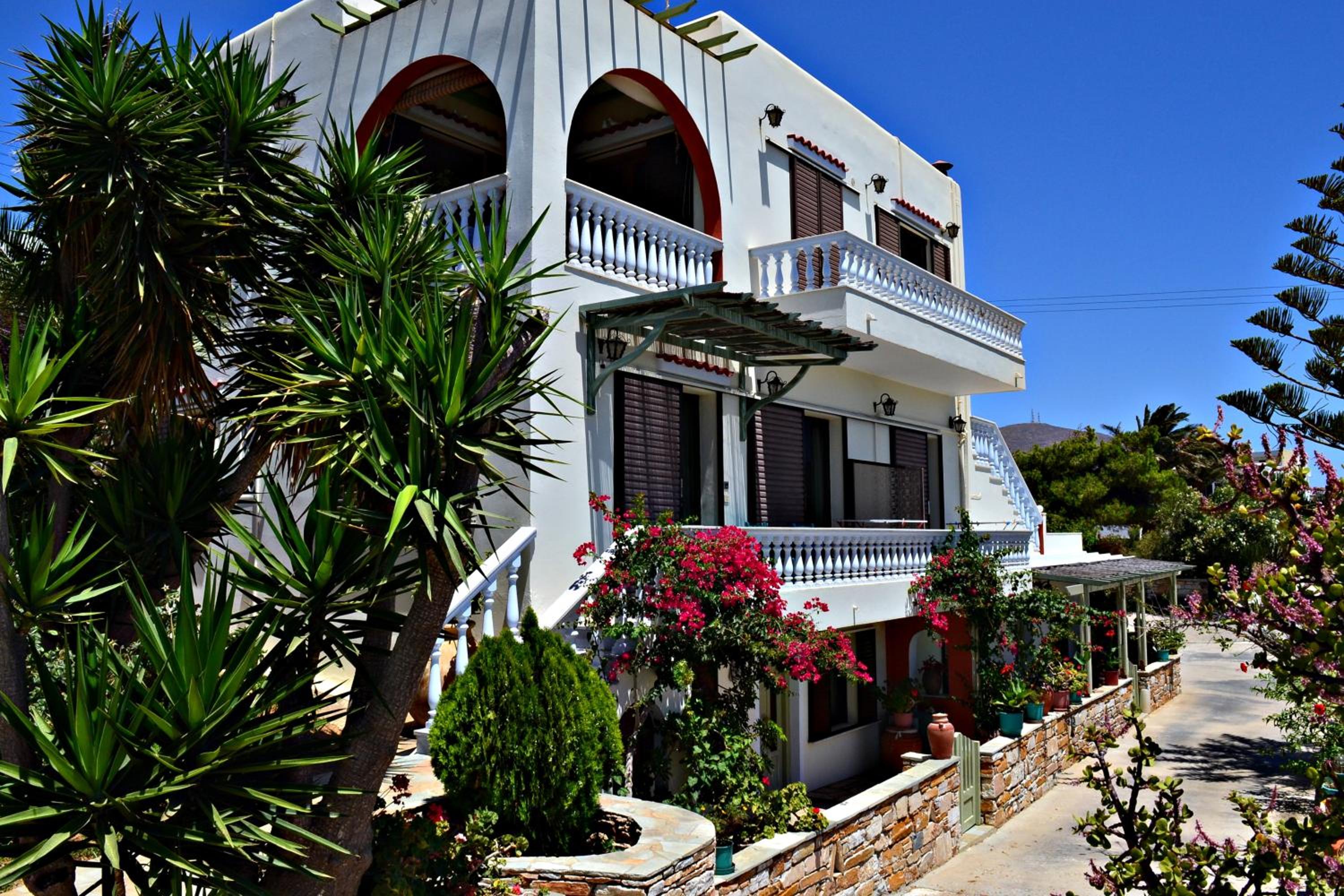Stelios Zalonis Apartments