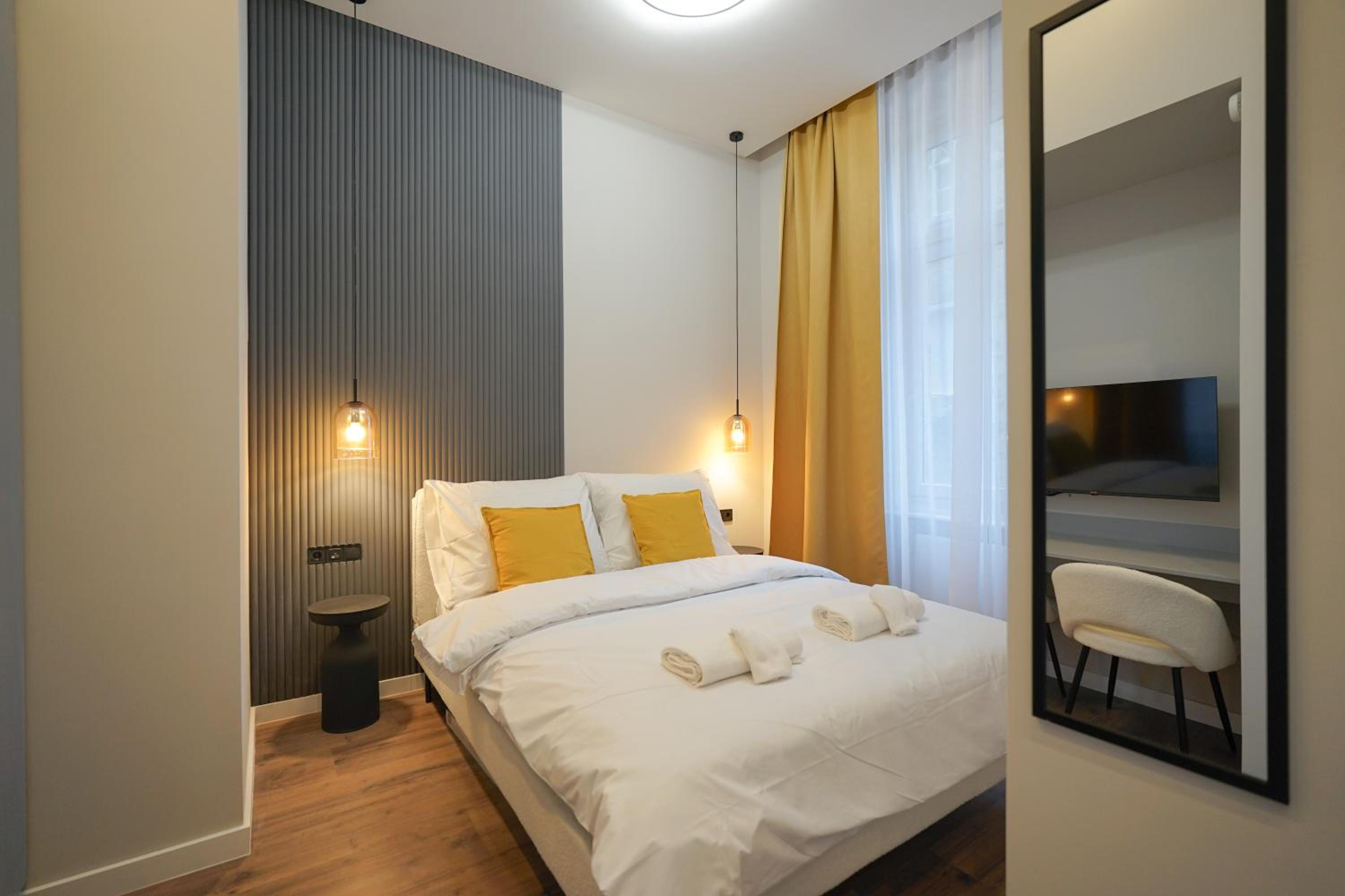 S7 - Síp Downtown Hideaway - Best Location by BQA