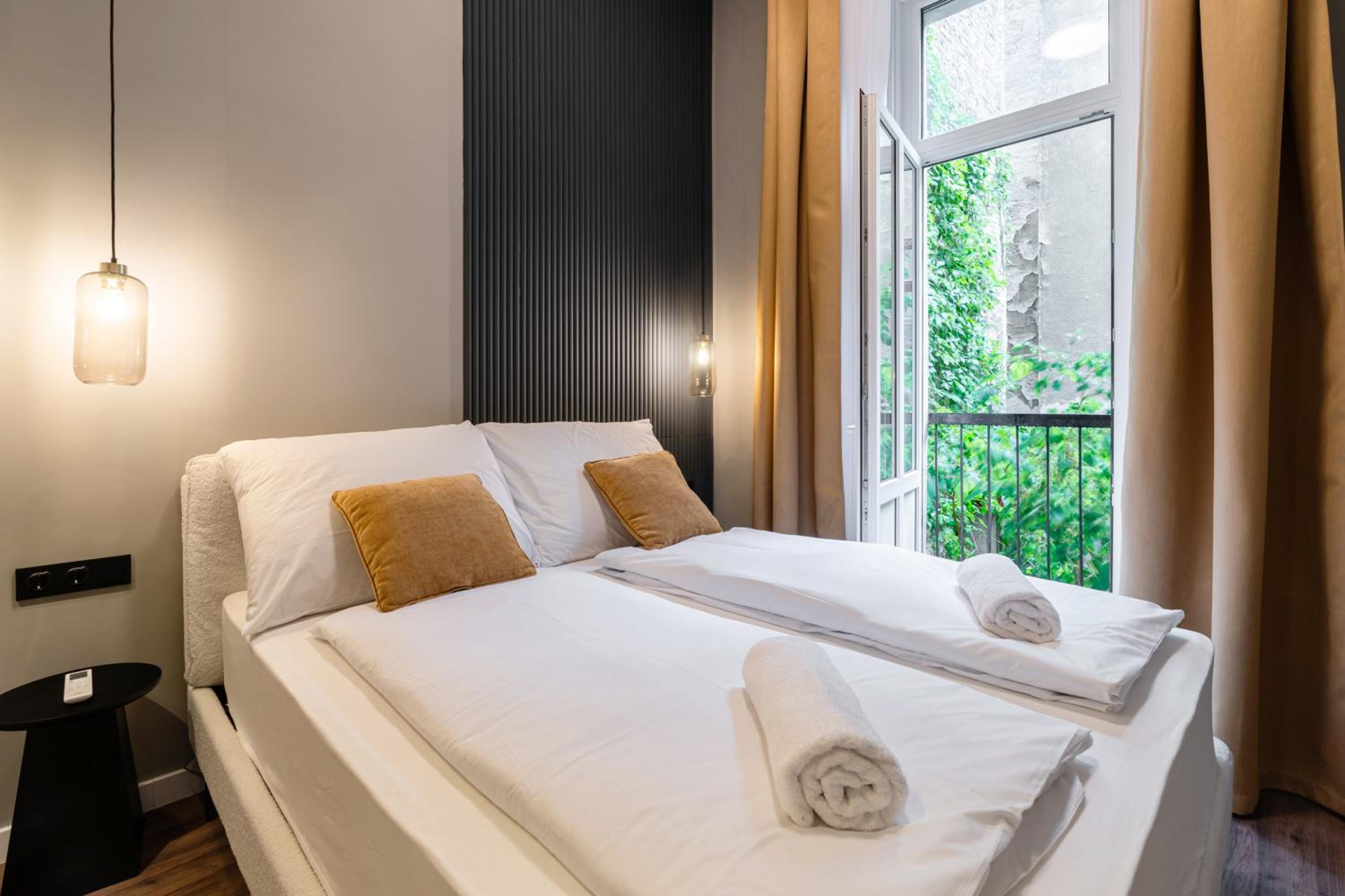 S7 - Síp Downtown Hideaway - Best Location by BQA
