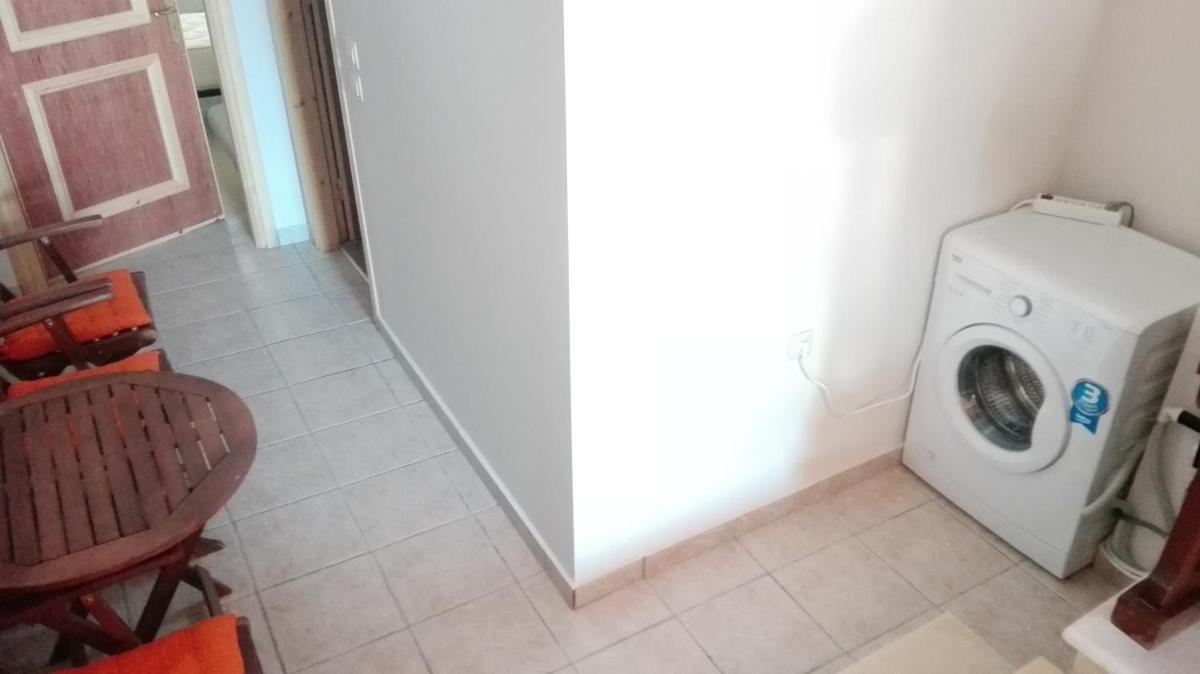 Photo 33