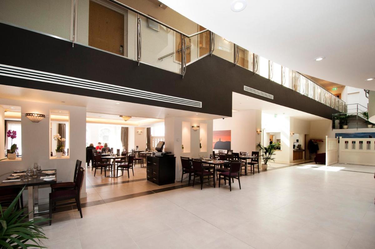 Douglas Vacations - Mannin Hotel - Property Image 2