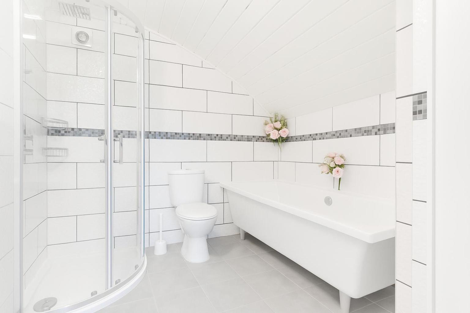 Stylish Camden Apartment - Garden Access & Metro