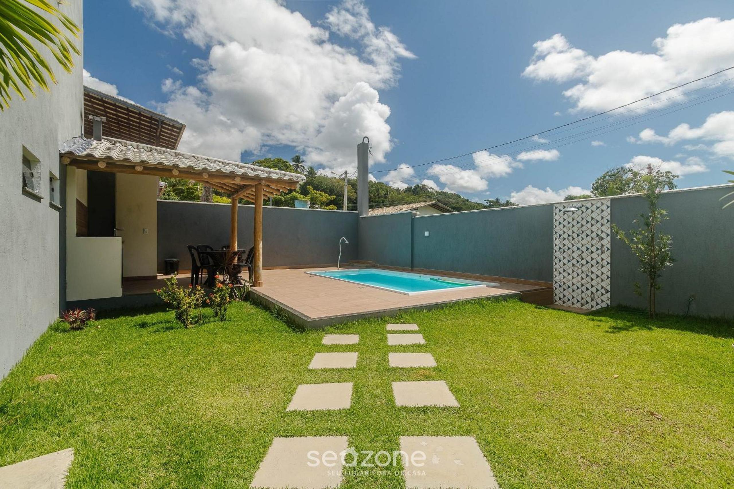 Condominium with Pool 950m from the Beach - PDM