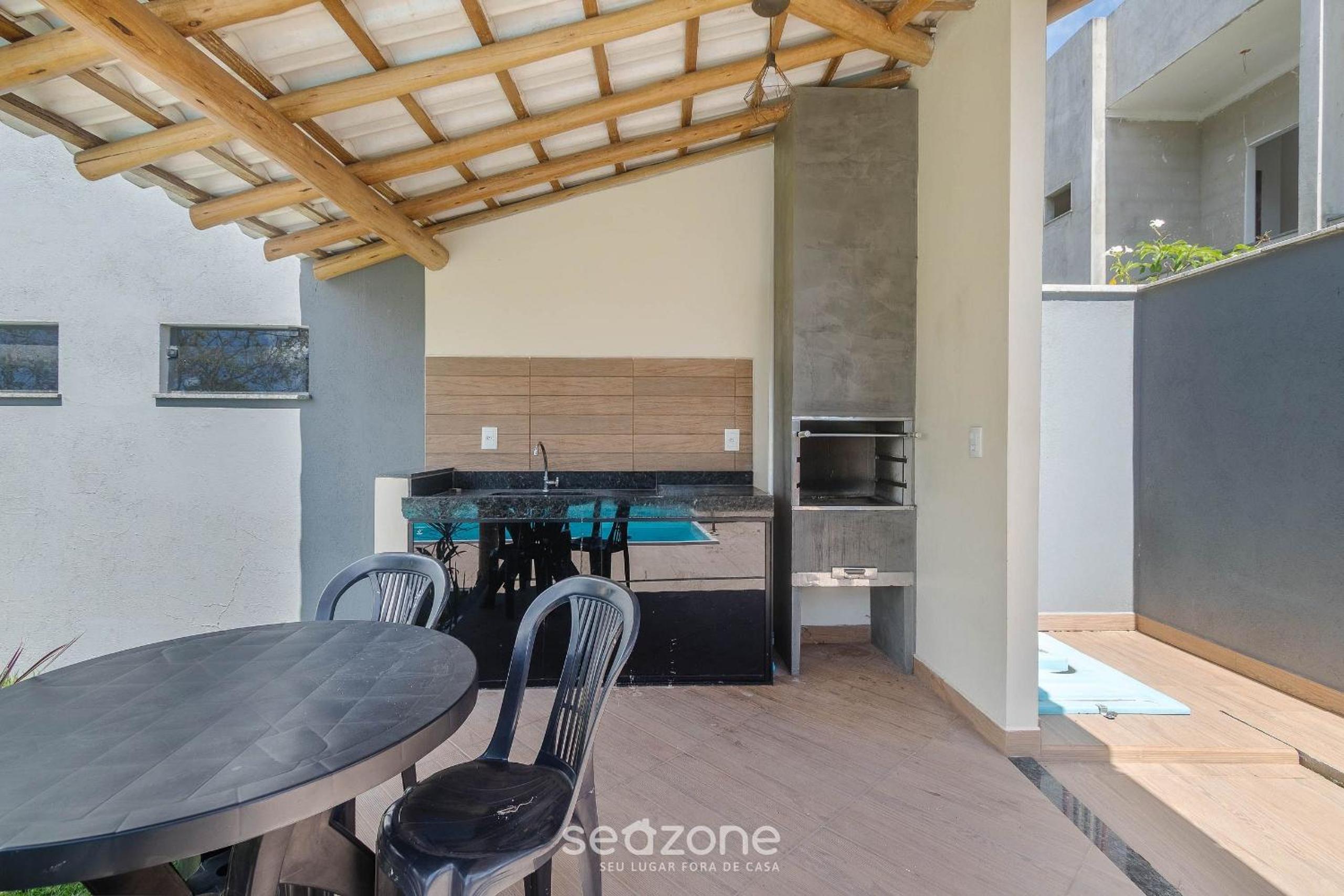 Condominium with Pool 950m from the Beach - PDM