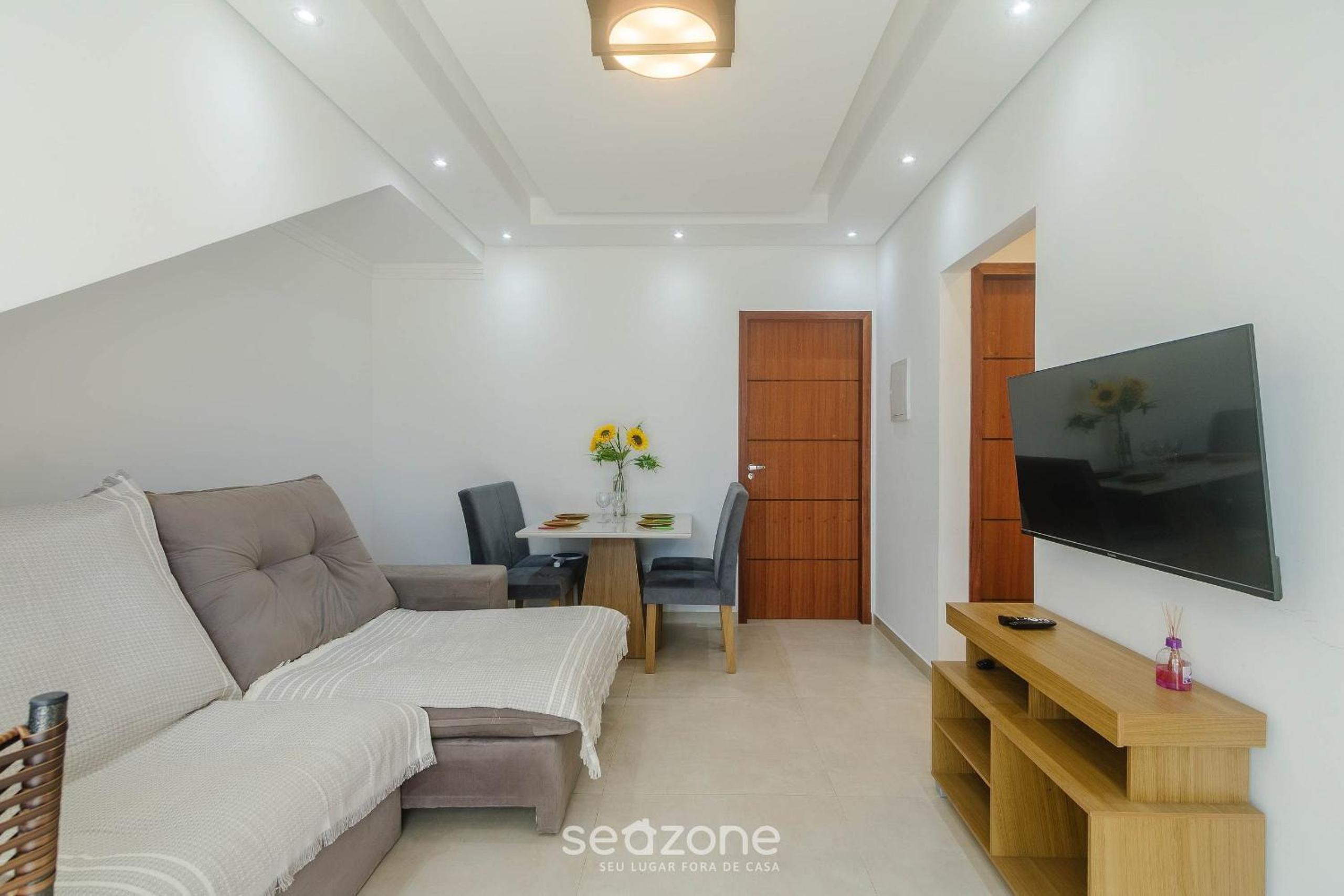 Condominium with Pool 950m from the Beach - PDM