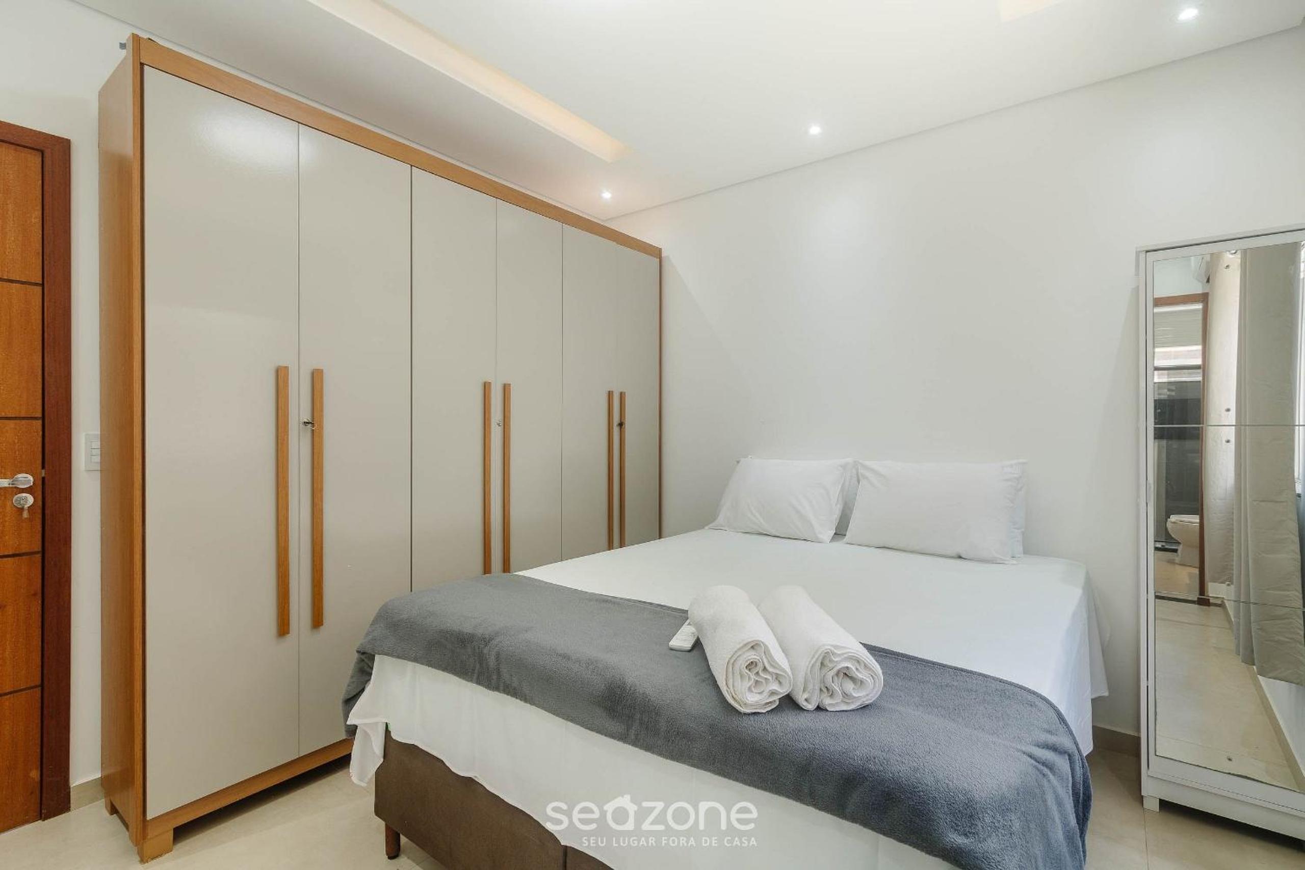 Condominium with Pool 950m from the Beach - PDM